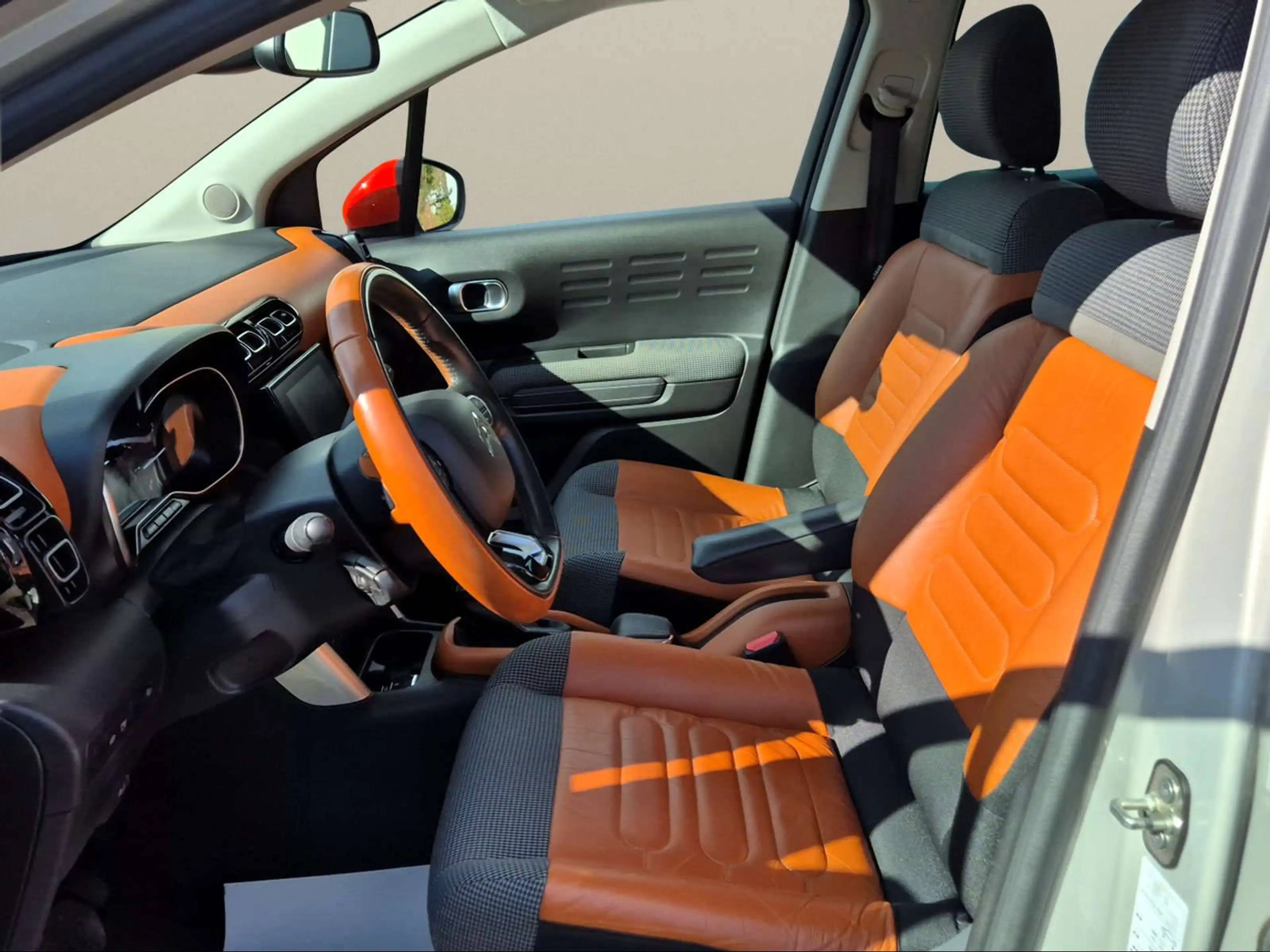Citroen C3 Aircross Shine — photo 8