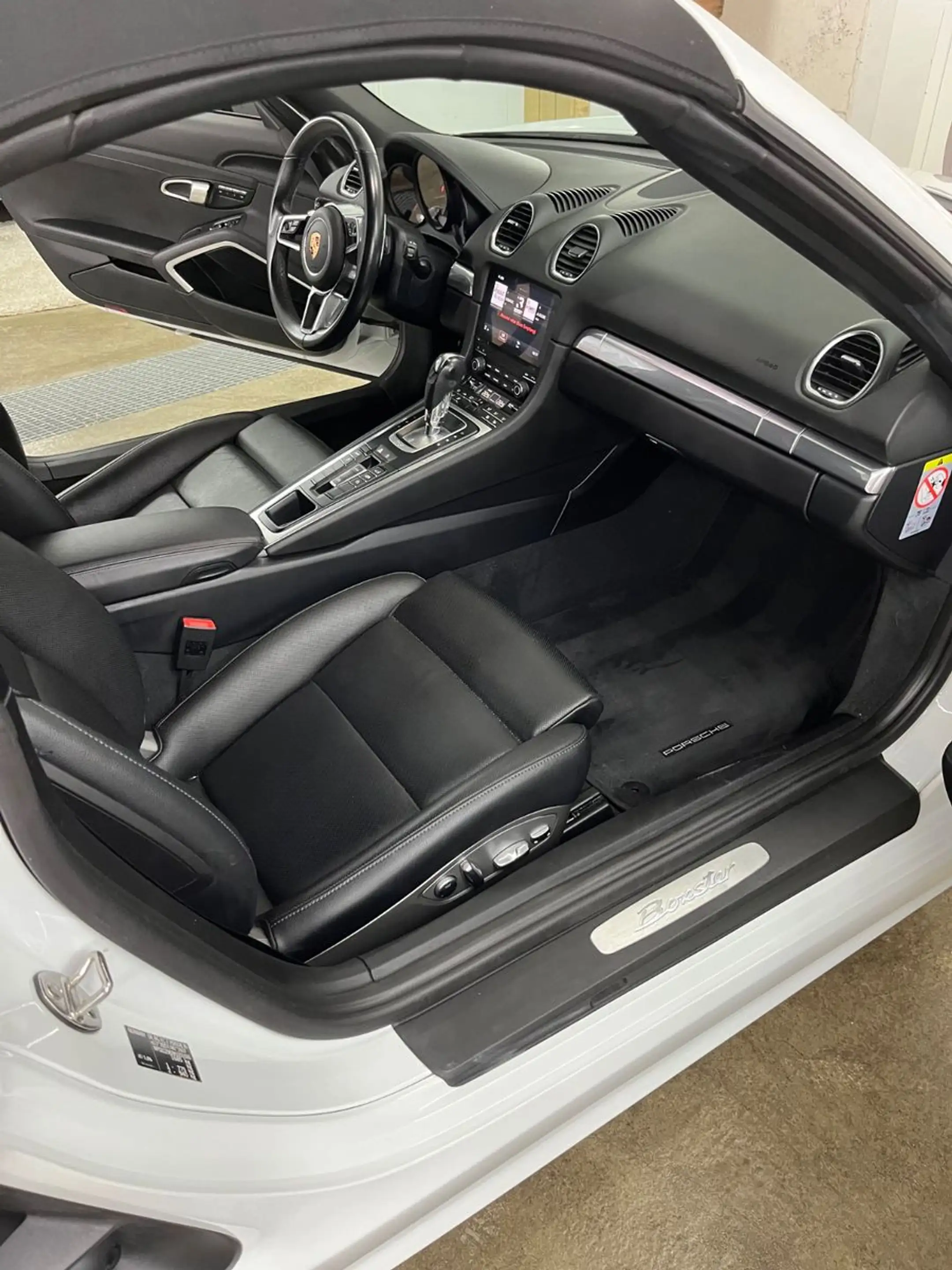 Porsche Boxster Volleder/Sitzbelüftung/Klappenauspuff — photo 13