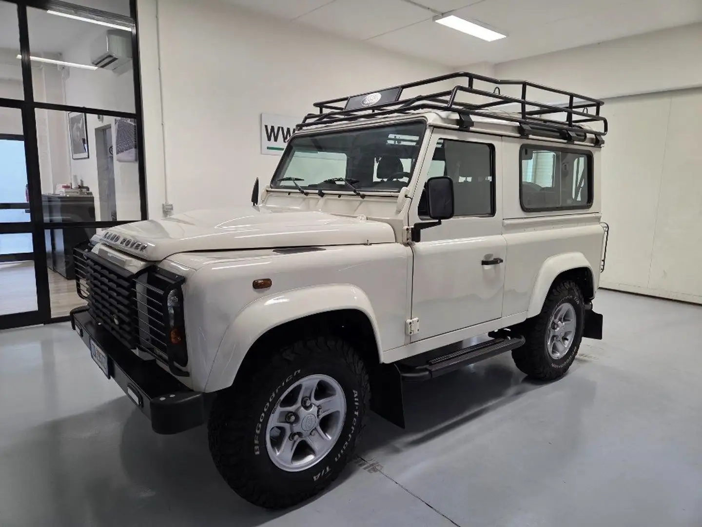 Land Rover Defender 90 2.4 TD4 AUTOVETTURA Alb - 1