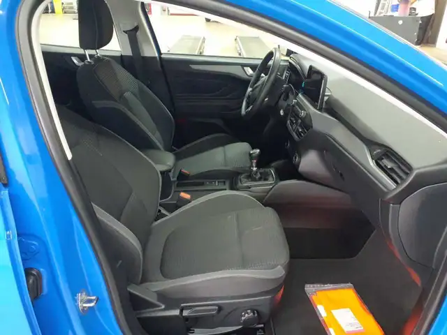 Ford Focus view 7