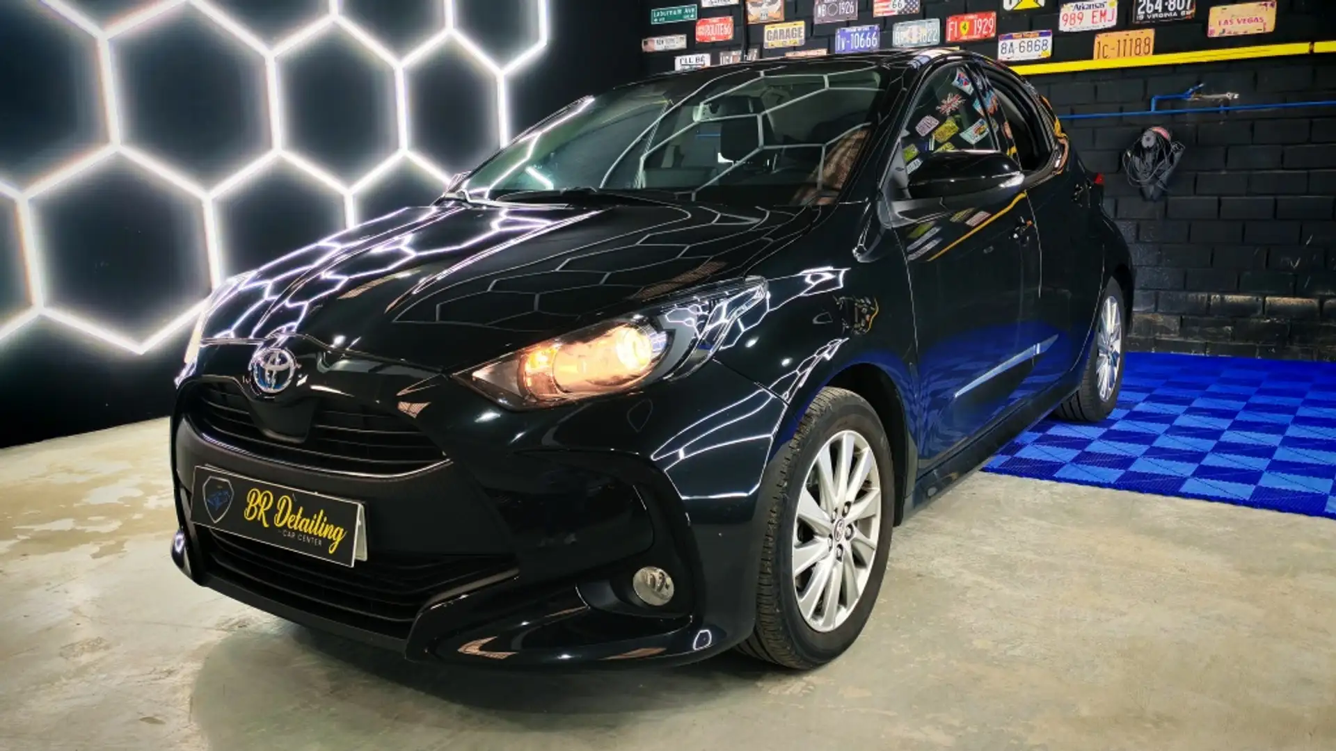 Toyota Yaris 120H 1.5 Active Tech Noir - 2