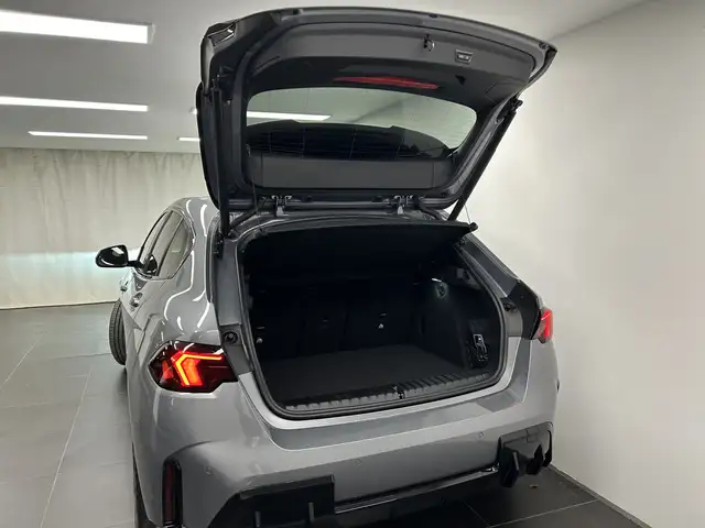 BMW 1 Series view 11