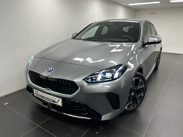 BMW 1 Series view 7