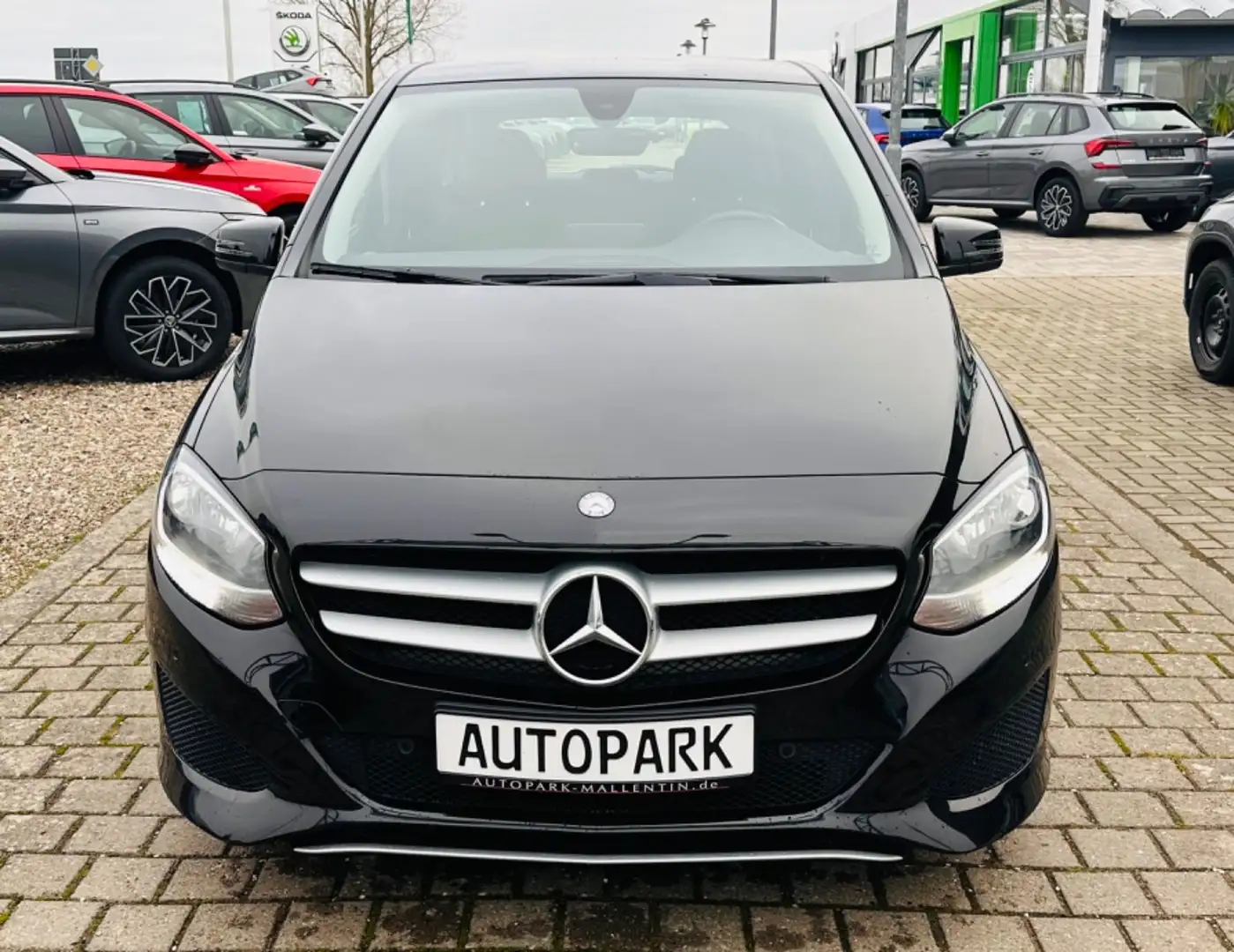 Mercedes-Benz B 220 B -Klasse 220 CDI*AUTOMATIK*MFL*NAVI*KAMERA*TEMP Negru - 2