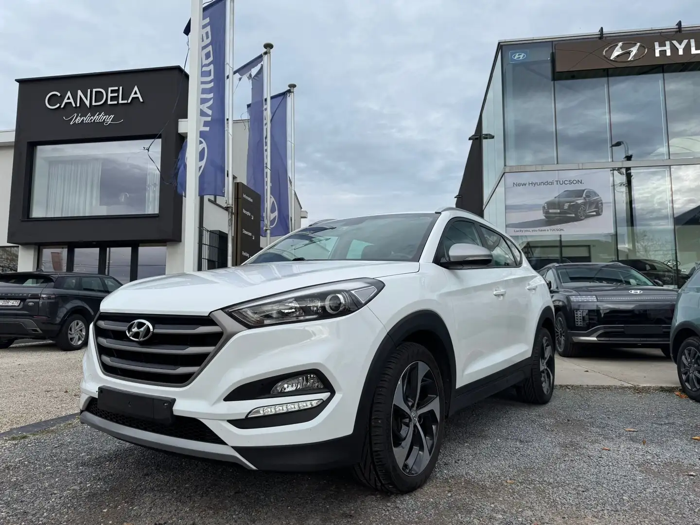 Hyundai TUCSON Tucson 1.6 Turbo 2WD DCT urban spirit Blanco - 1