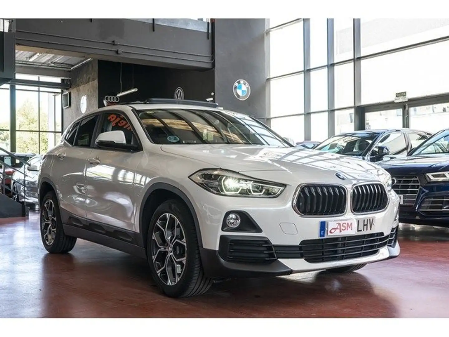 BMW X2 sDrive 18iA Blanco - 2