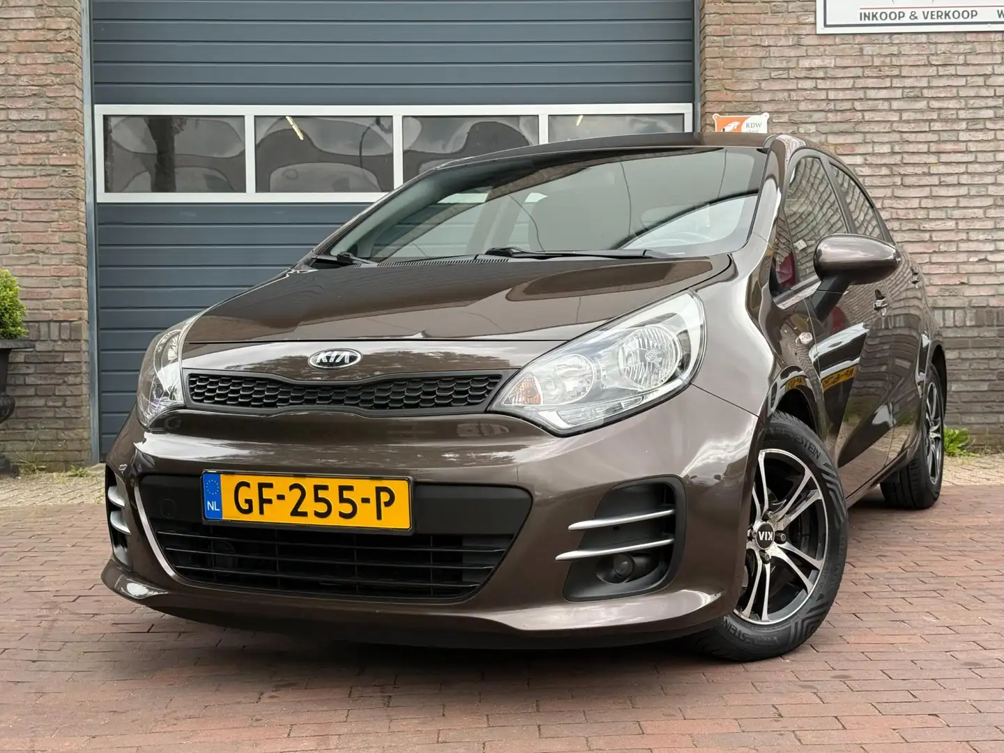 Kia Rio 1.2 CVVT ComfortLine 5Drs|Airco Bruin - 2
