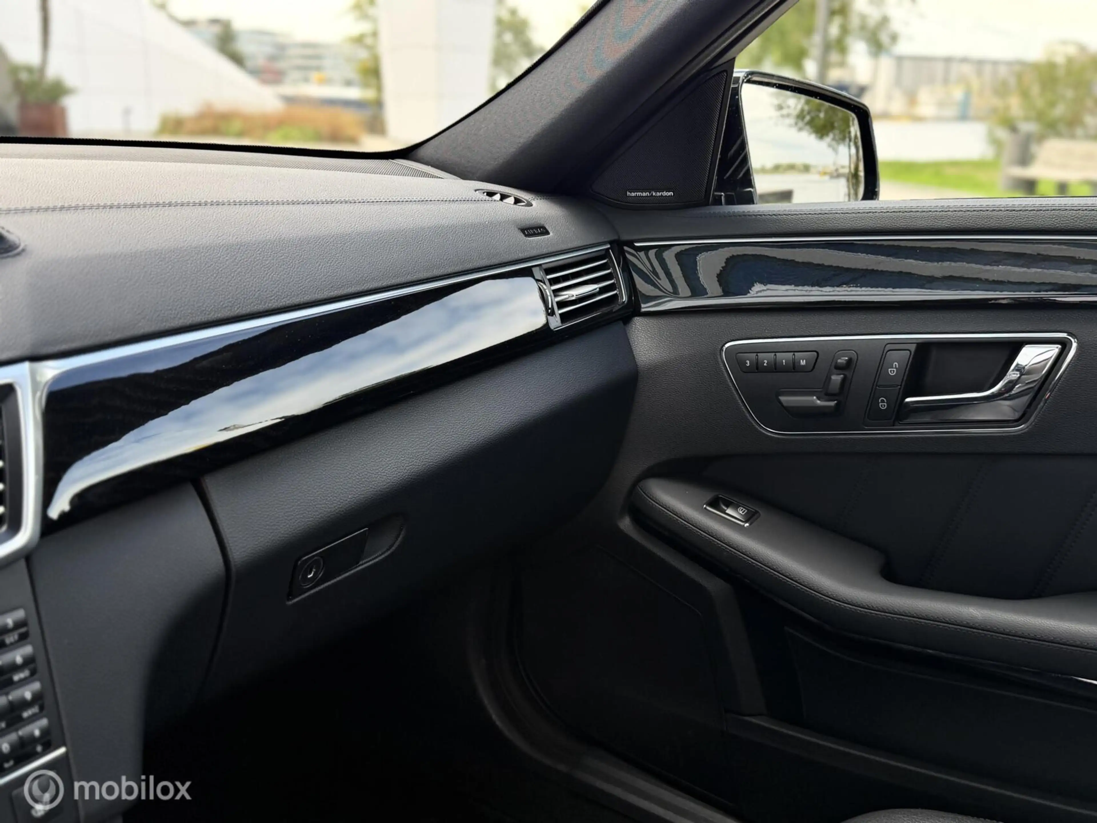 Mercedes-Benz E 63 AMG Estate 6.3 V8 |Pano |Memory |H&K — photo 34