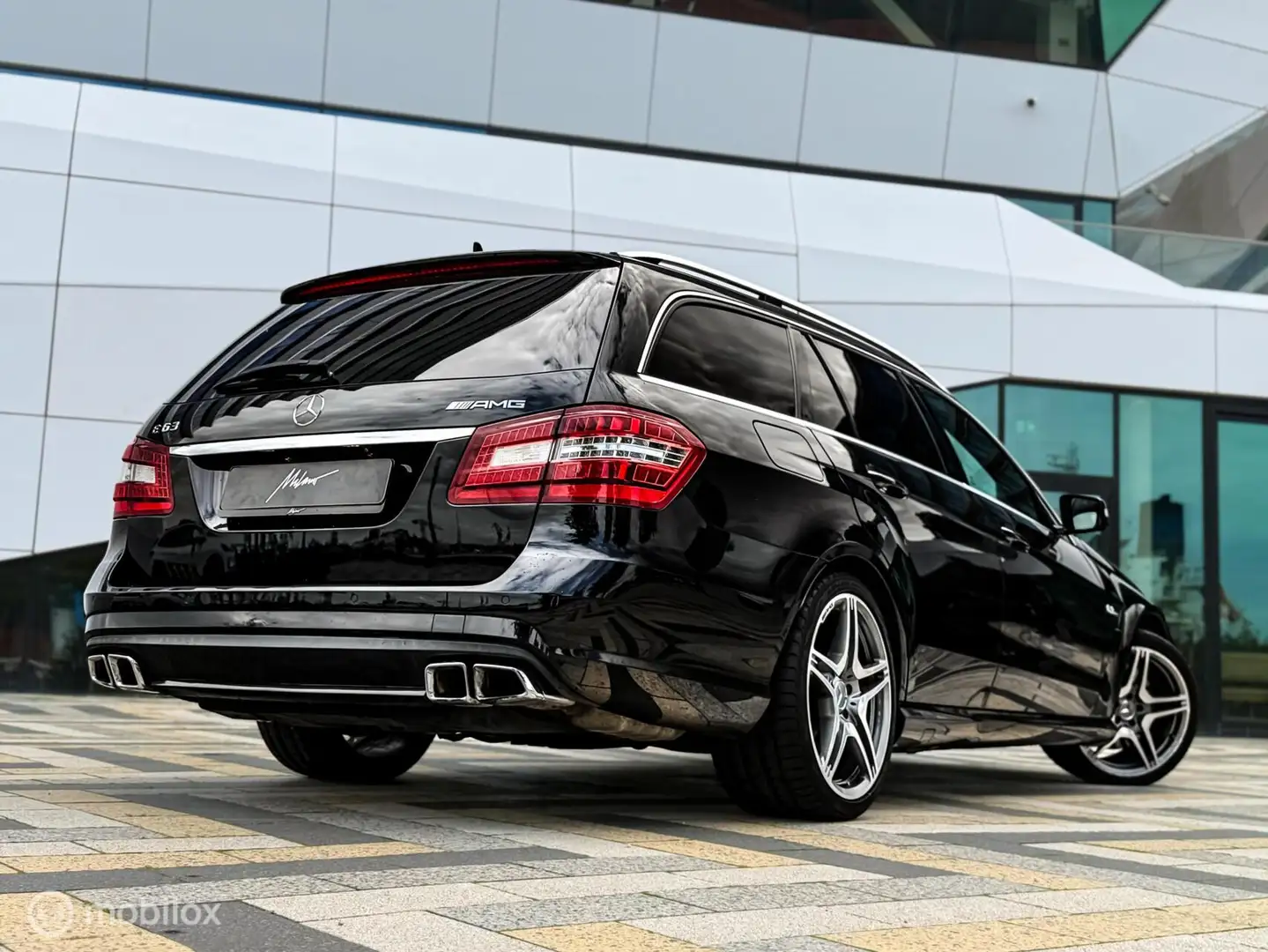 Mercedes-Benz E 63 AMG Estate 6.3 V8 |Pano |Memory |H&K Schwarz - 2