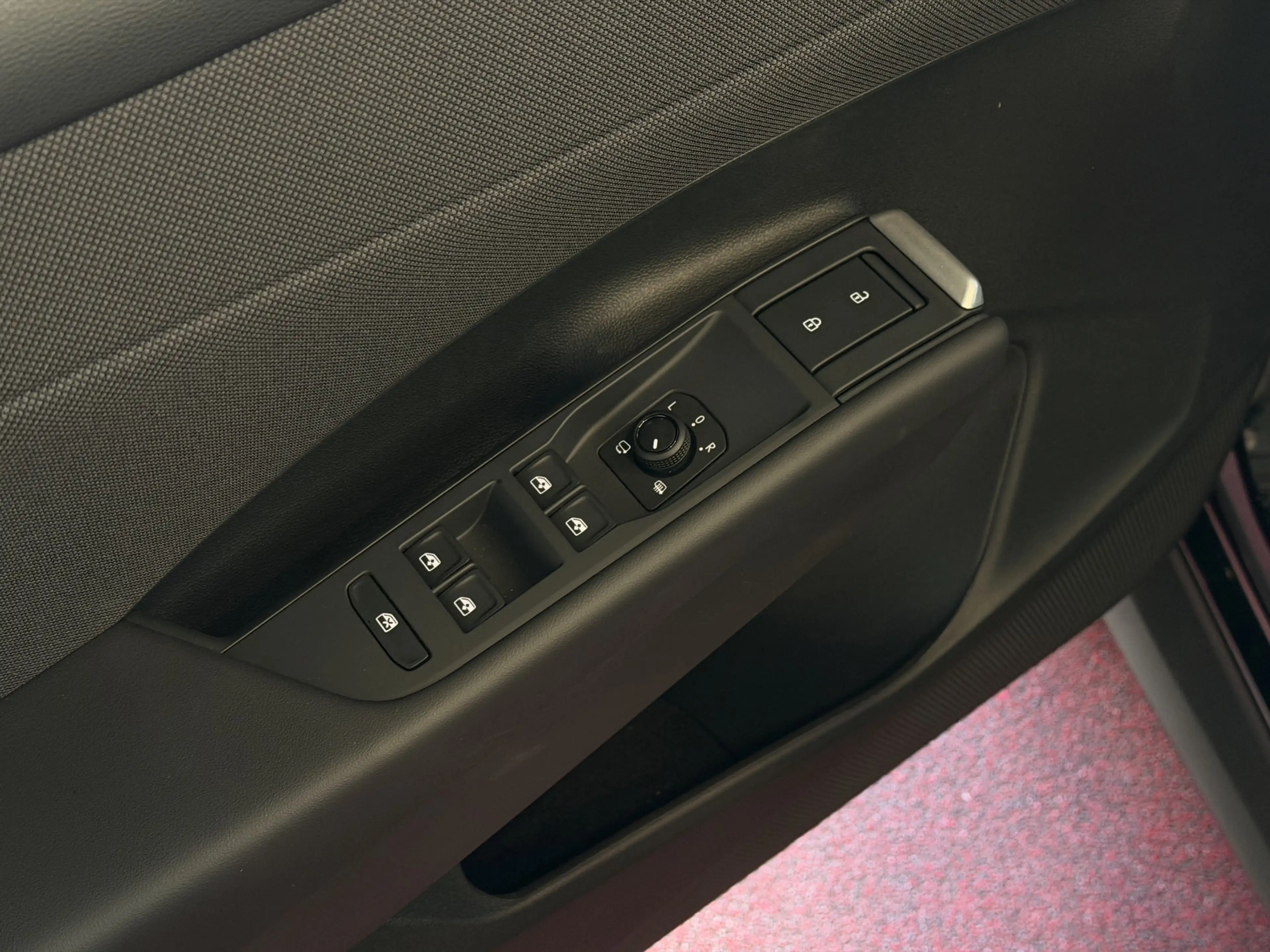 Volkswagen T-Roc NW MODEL 2026 1.5 eTSI 150PK CAMERA STOEL/STUUR VE — photo 20