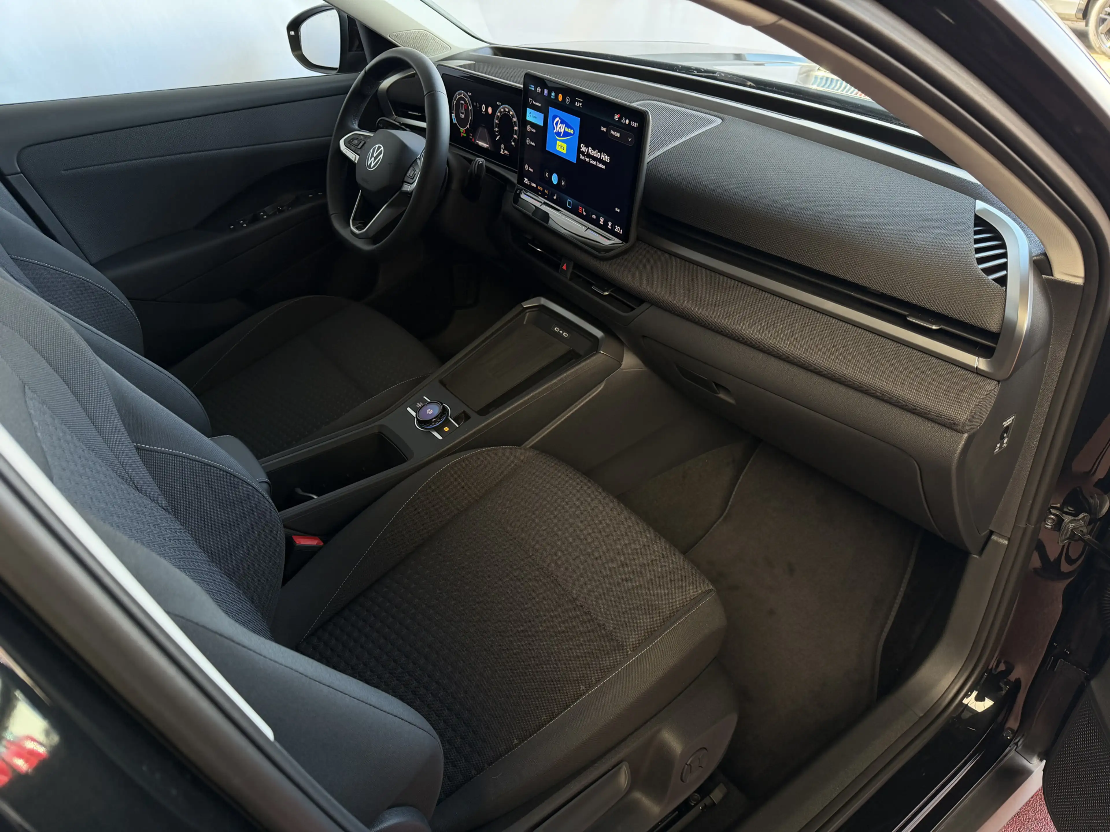 Volkswagen T-Roc NW MODEL 2026 1.5 eTSI 150PK CAMERA STOEL/STUUR VE — photo 26