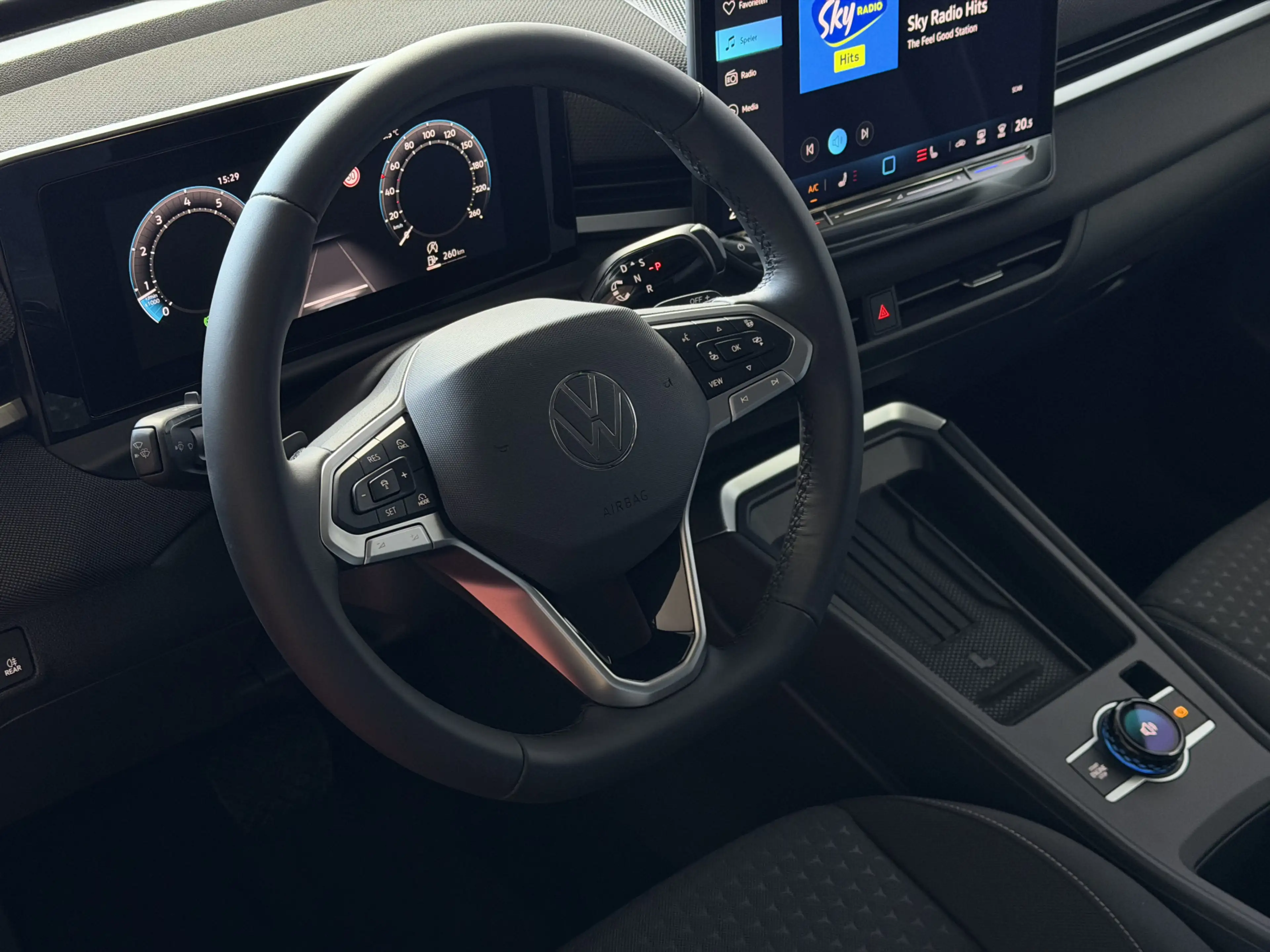 Volkswagen T-Roc NW MODEL 2026 1.5 eTSI 150PK CAMERA STOEL/STUUR VE — photo 9