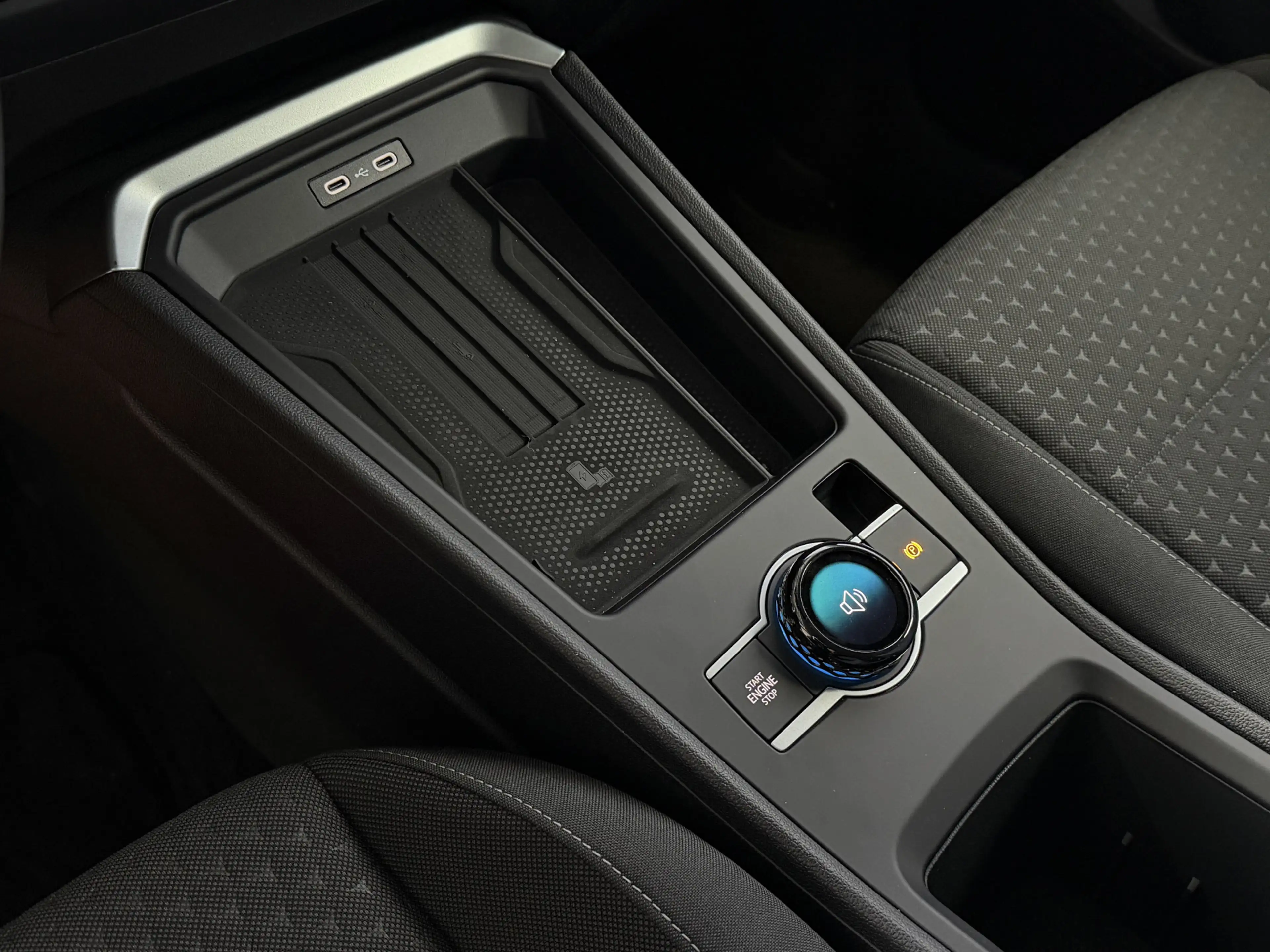 Volkswagen T-Roc NW MODEL 2026 1.5 eTSI 150PK CAMERA STOEL/STUUR VE — photo 13