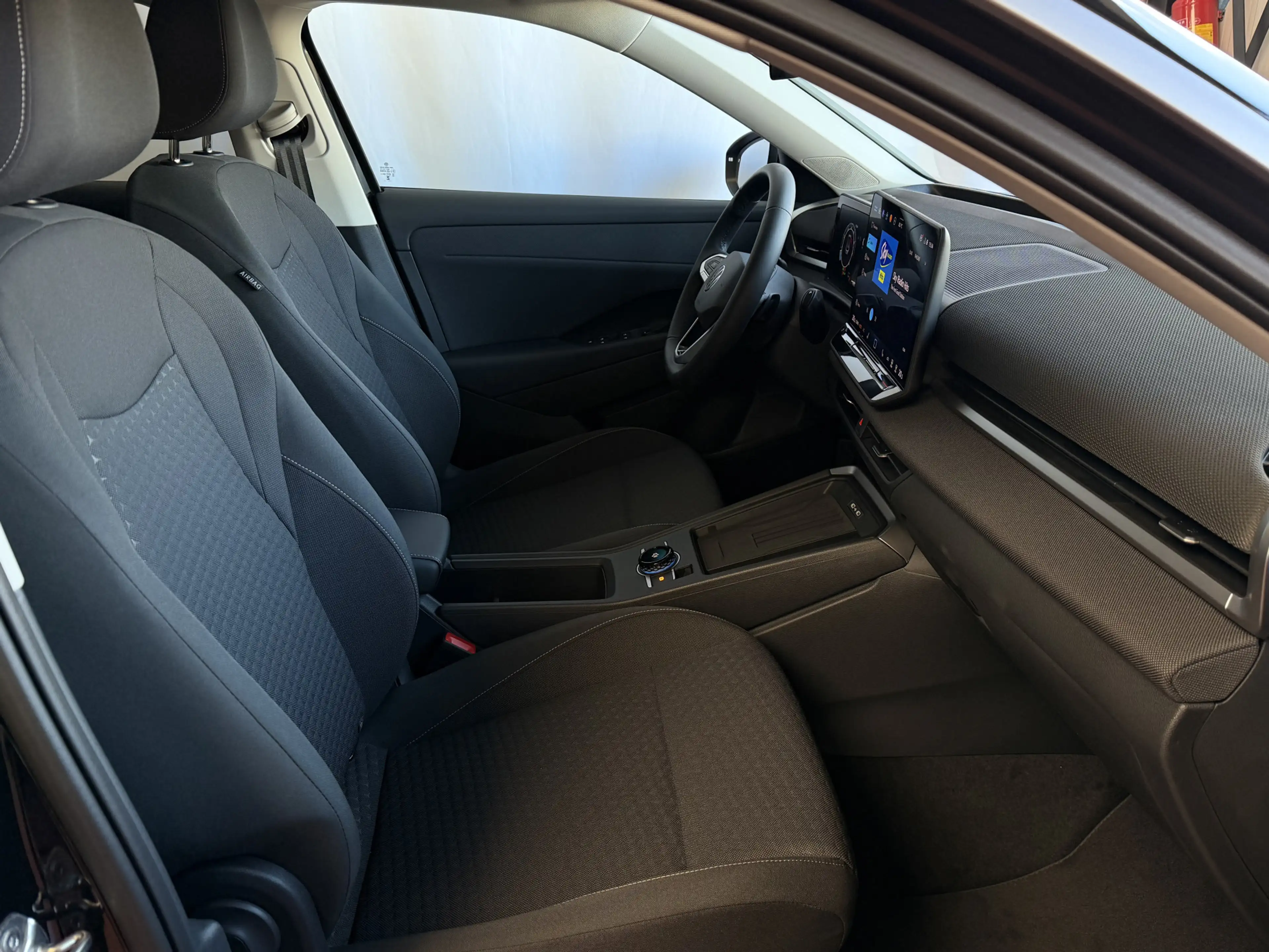 Volkswagen T-Roc NW MODEL 2026 1.5 eTSI 150PK CAMERA STOEL/STUUR VE — photo 29