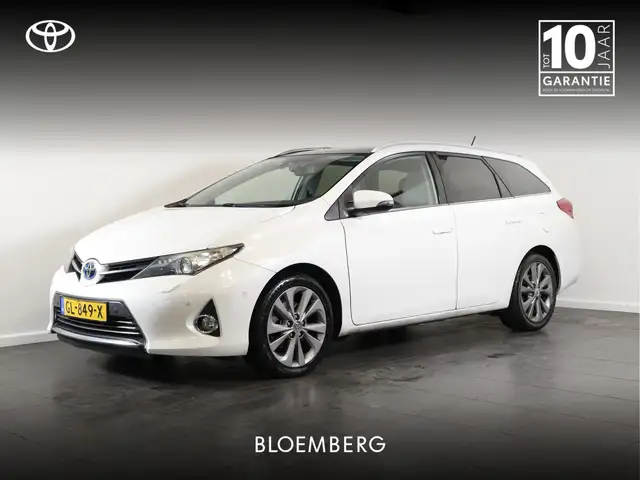 Toyota Auris Touring Sports 1.8 Hybrid Lease Pro | All season b