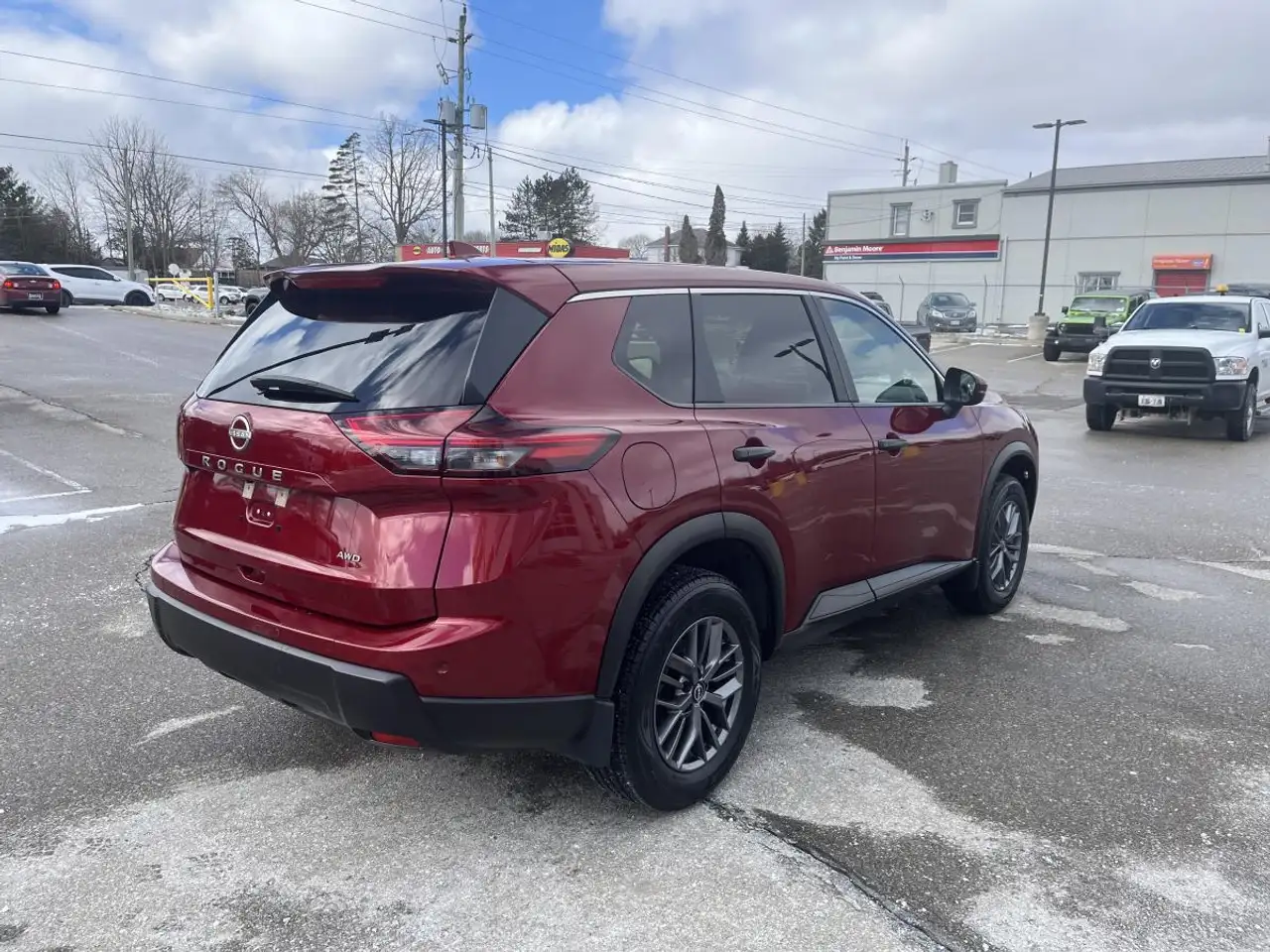 Nissan Rogue снимка Nissan Rogue