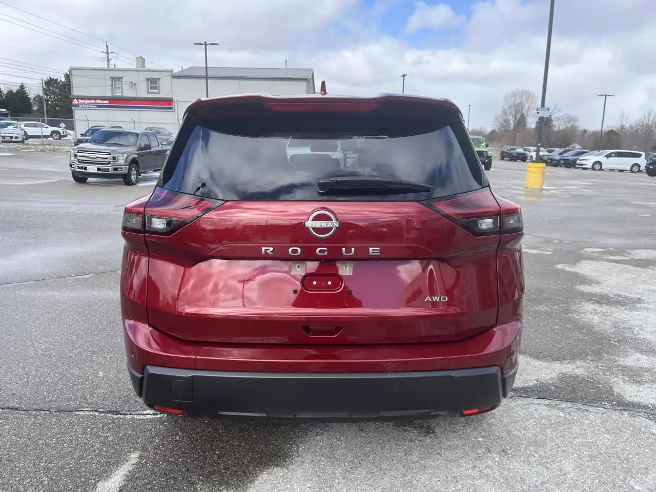 Nissan Rogue снимка Nissan Rogue
