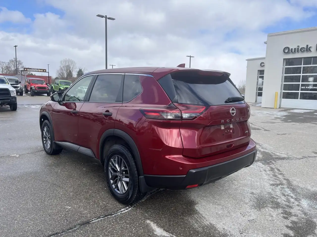 Nissan Rogue снимка Nissan Rogue