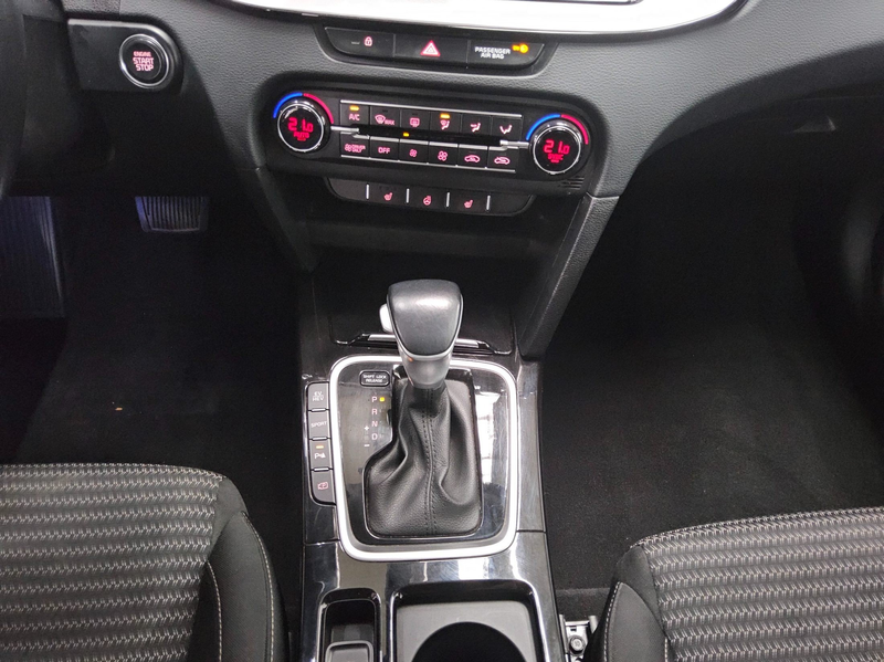 Kia Ceed SW / cee'd SW ceed Sportswagon 1.6 PHEV Vision LED SHZ PDC — photo 6
