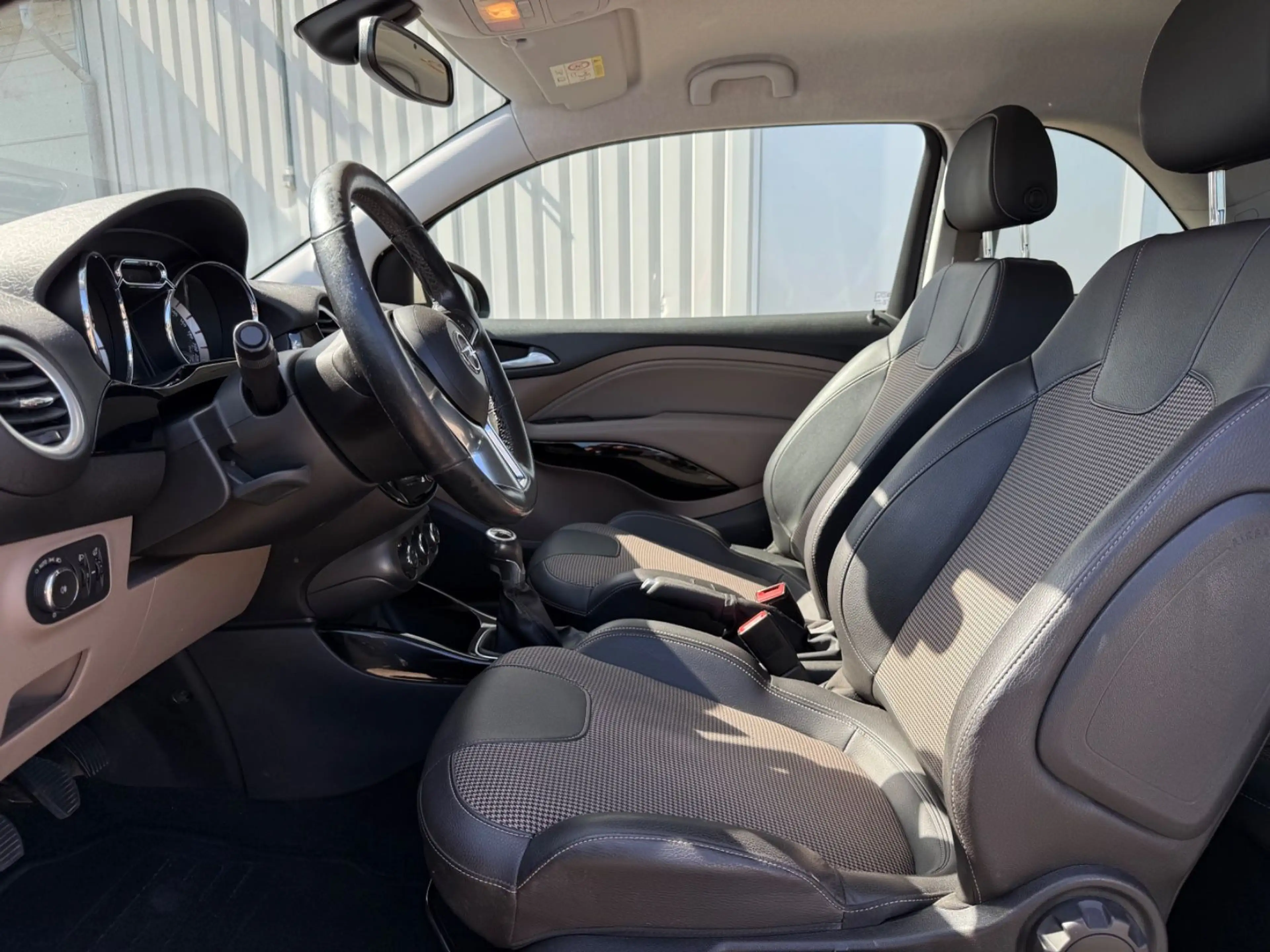 Opel Adam 1,4 74kW 10PS Unlimited/PDC/SHZ/CarPlay — photo 8