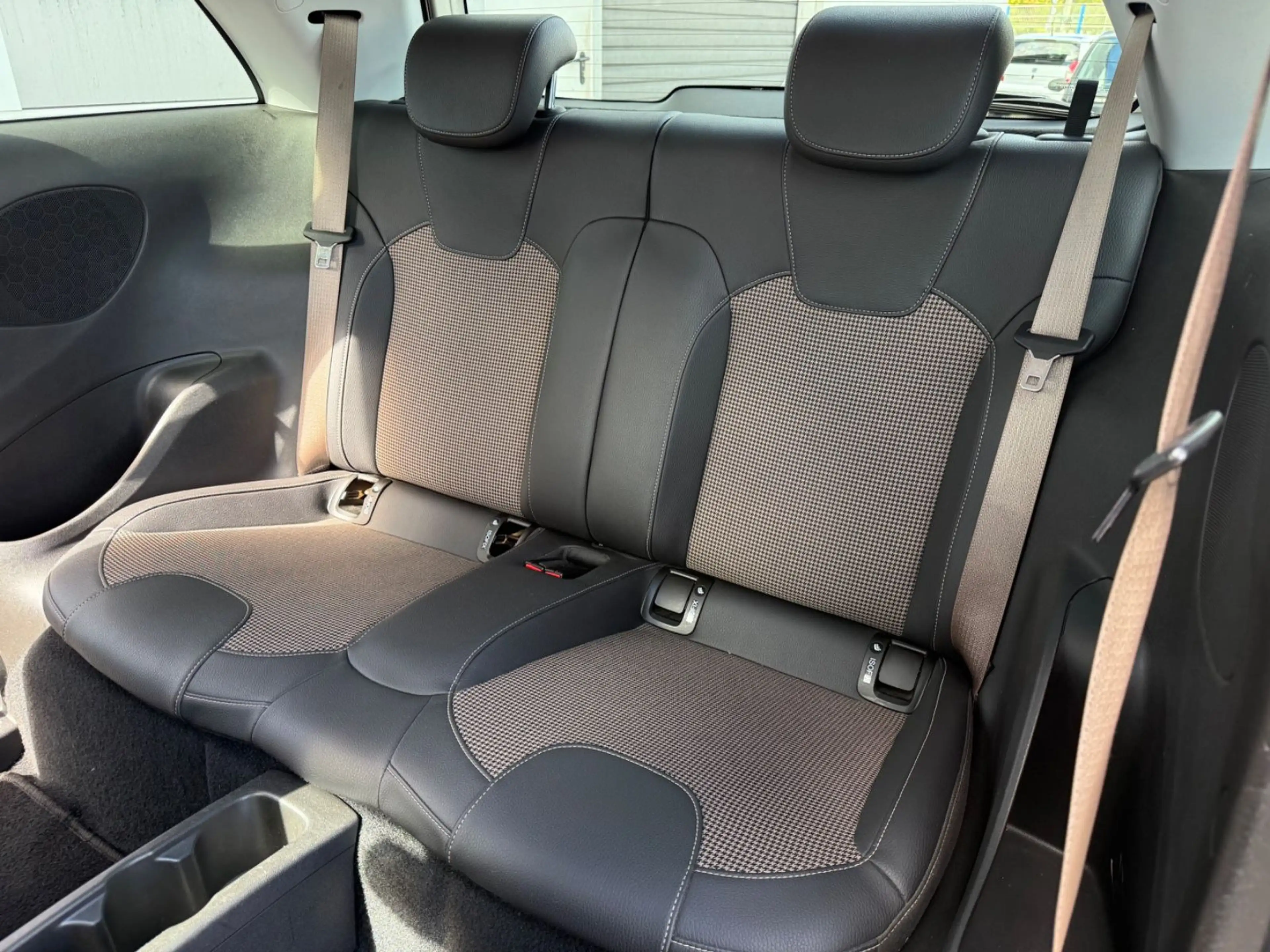 Opel Adam 1,4 74kW 10PS Unlimited/PDC/SHZ/CarPlay — photo 9