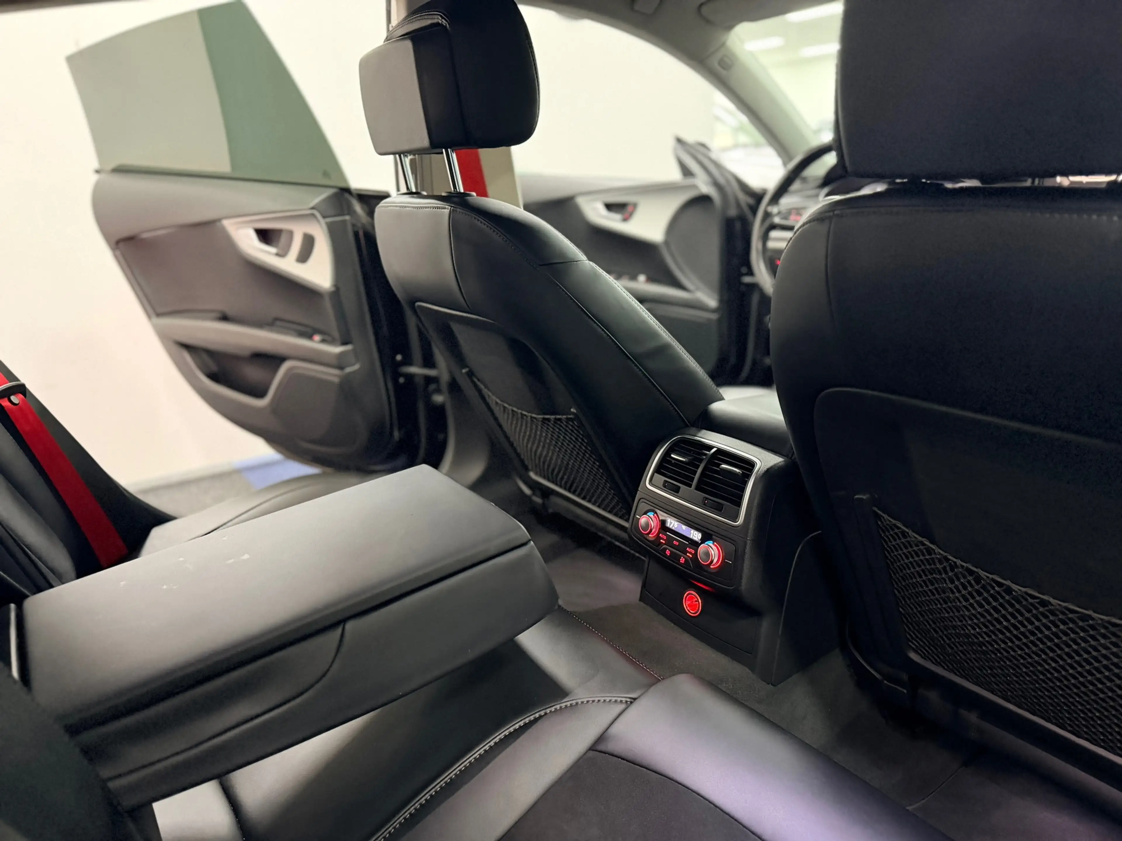 Audi A7 Sportback 2.8 FS / NAP / DEALER ONDERHOUDEN / RIJD — photo 34