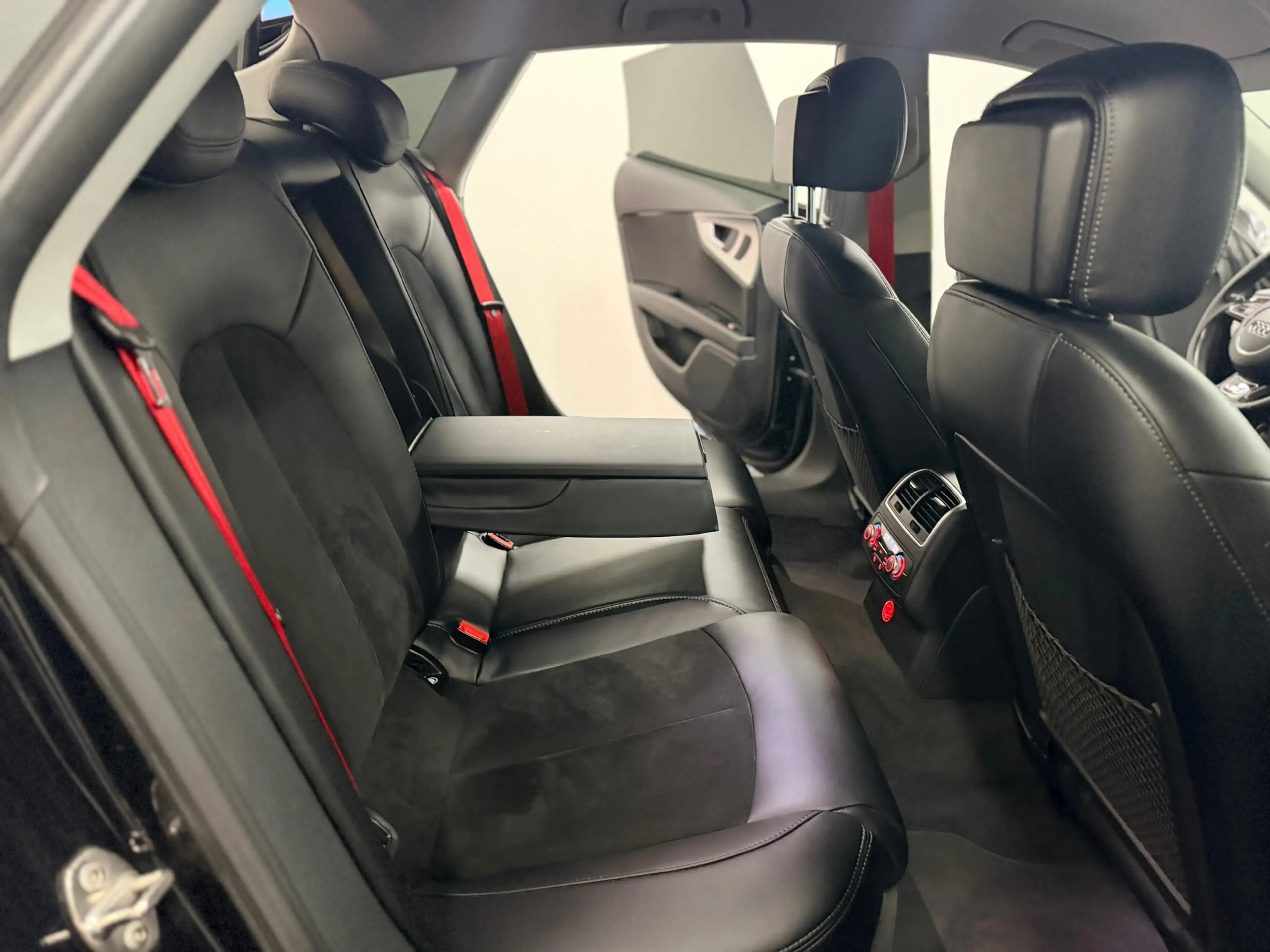 Audi A7 Sportback 2.8 FS / NAP / DEALER ONDERHOUDEN / RIJD — photo 38