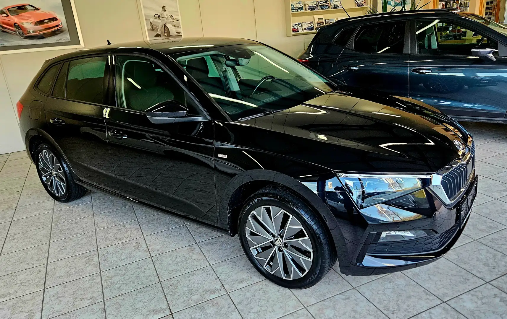 Skoda Scala *DSG *Anhängerkupplung *ACC *Rückfahrkamera Schwarz - 2