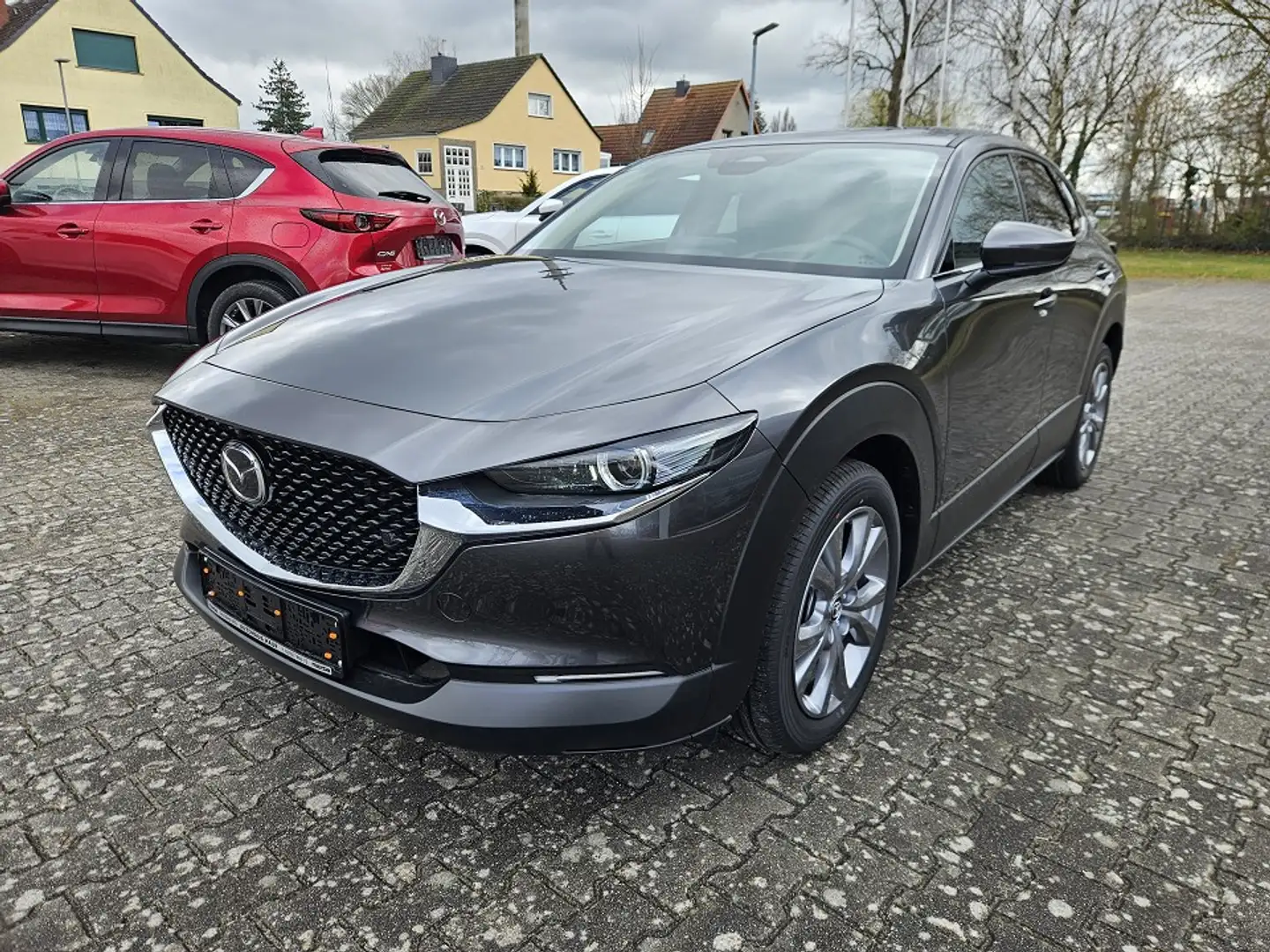 Mazda CX-30 2.0L e-SKYACTIV G 122ps 6AT FWD Exclusive-line DAS Grau - 1