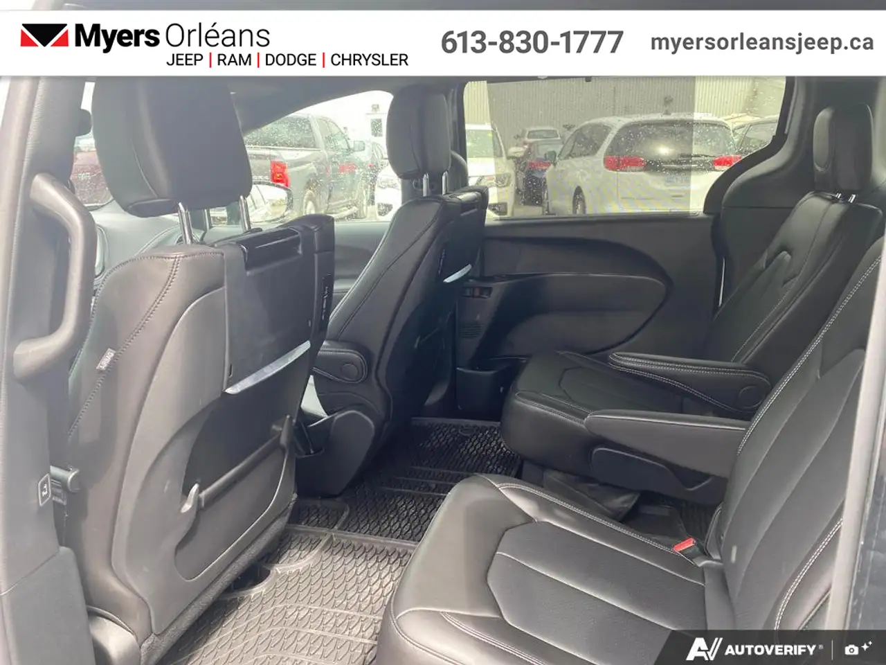 Chrysler Pacifica снимка Chrysler Pacifica