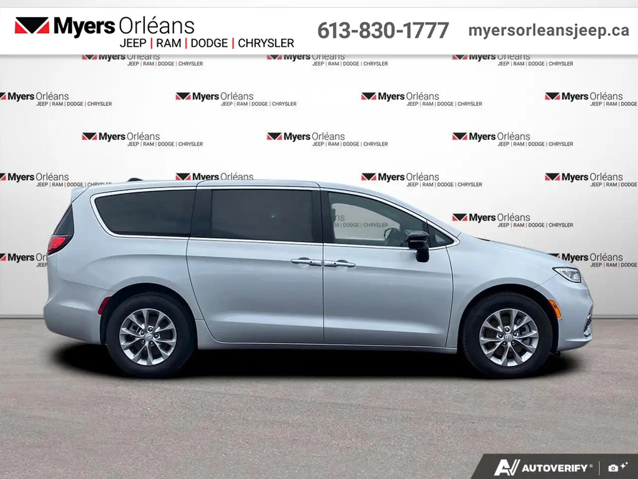 Chrysler Pacifica снимка Chrysler Pacifica