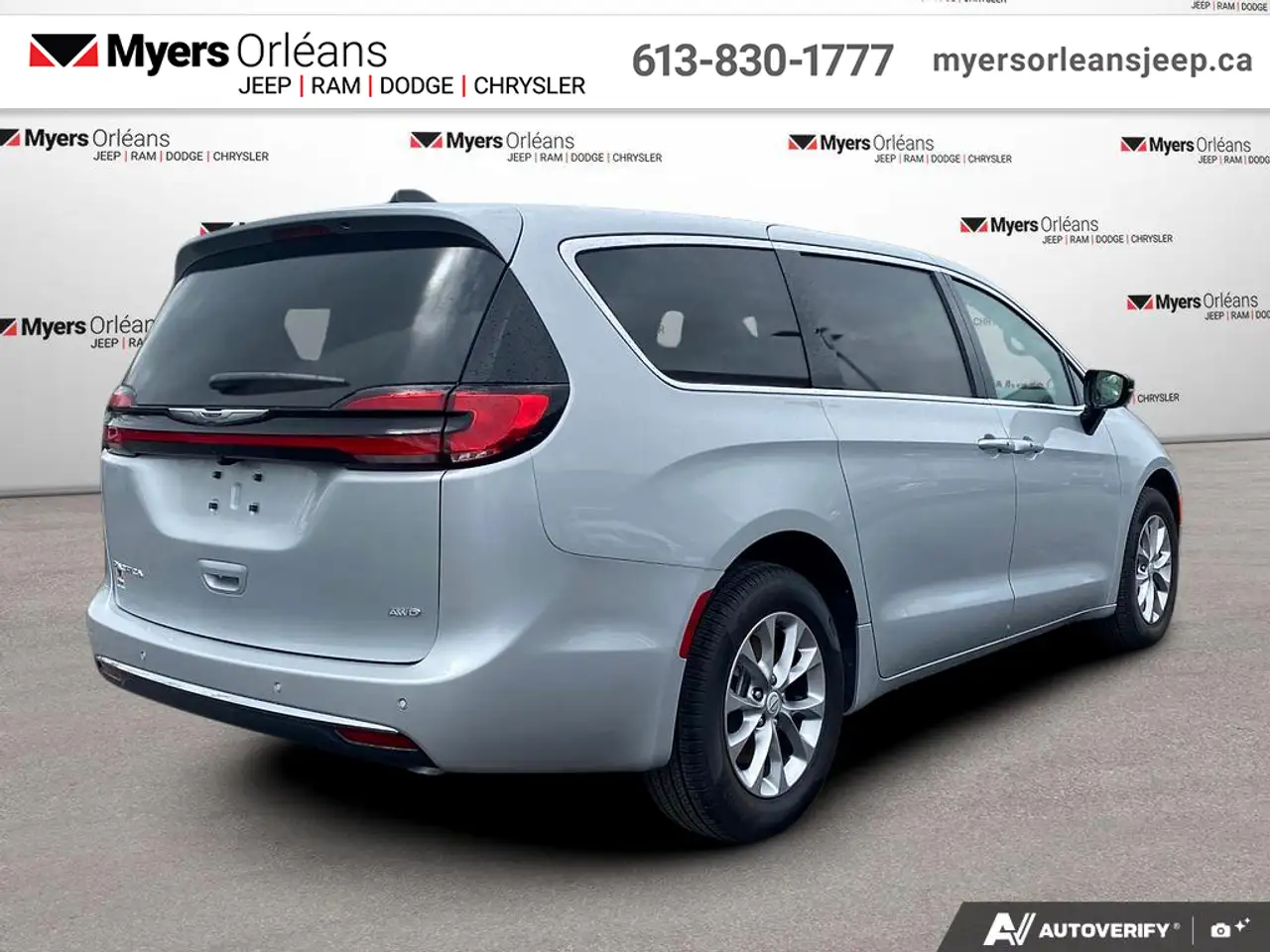 Chrysler Pacifica снимка Chrysler Pacifica