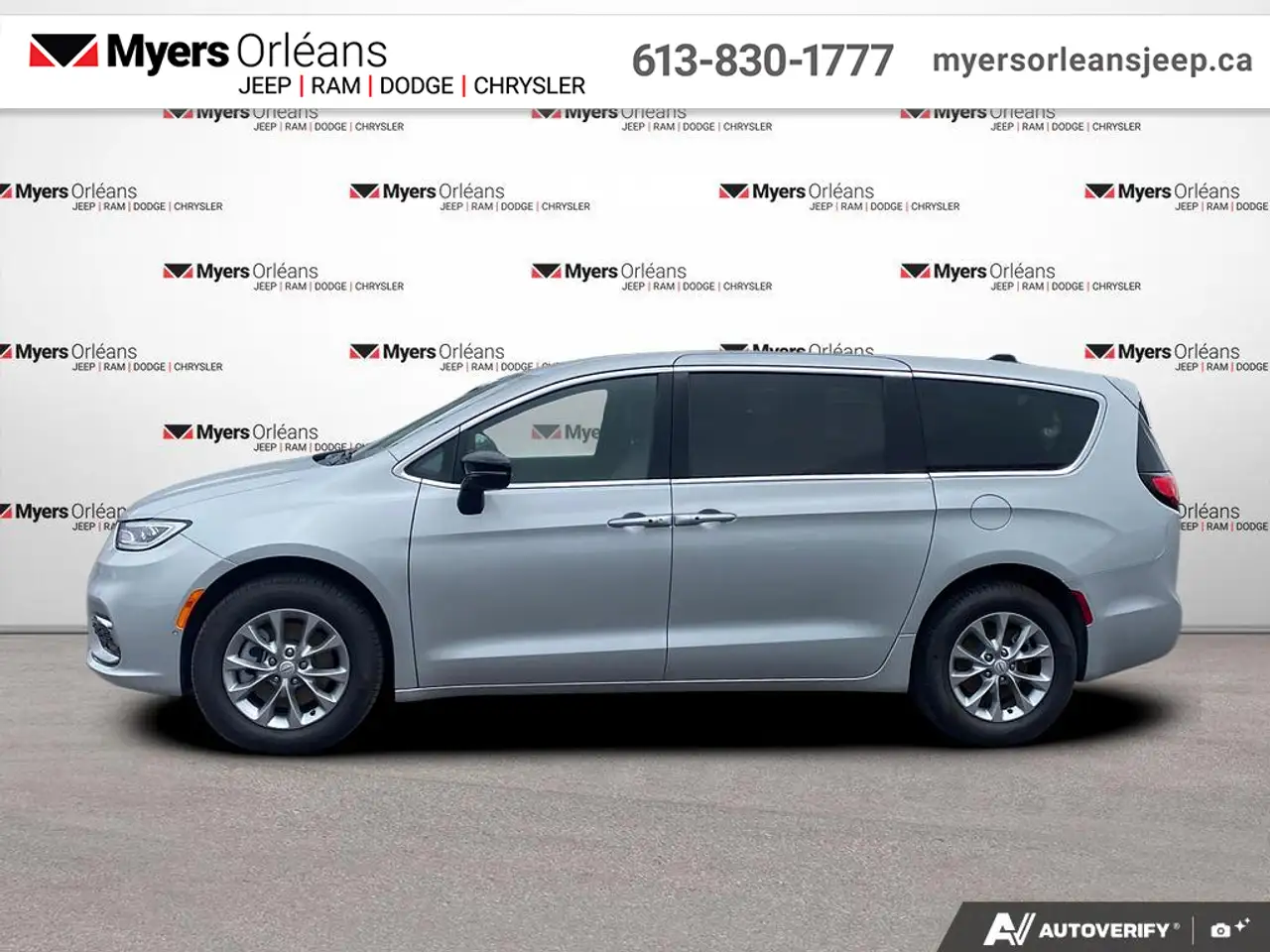 Chrysler Pacifica снимка Chrysler Pacifica