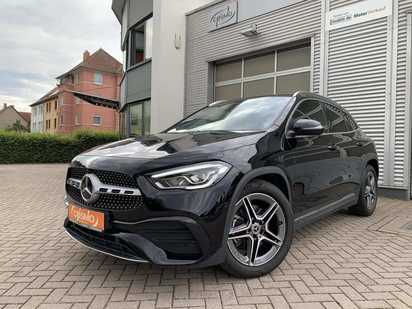 Mercedes-Benz GLA 220 d AMG-Line Navi+LED+Kamera+DAB Schwarz - 1