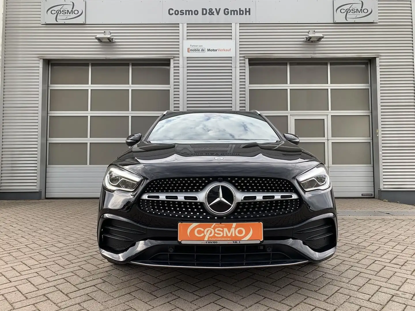 Mercedes-Benz GLA 220 d AMG-Line Navi+LED+Kamera+DAB Schwarz - 2