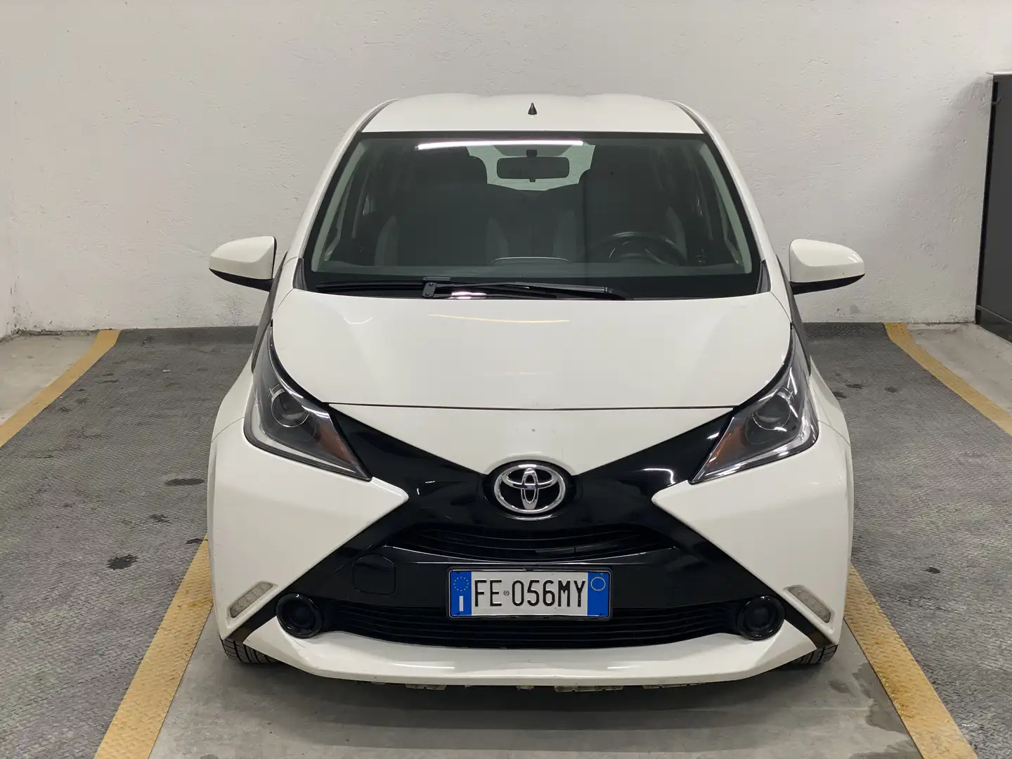 Toyota Aygo 5p 1.0 x-wave m-mt - 1