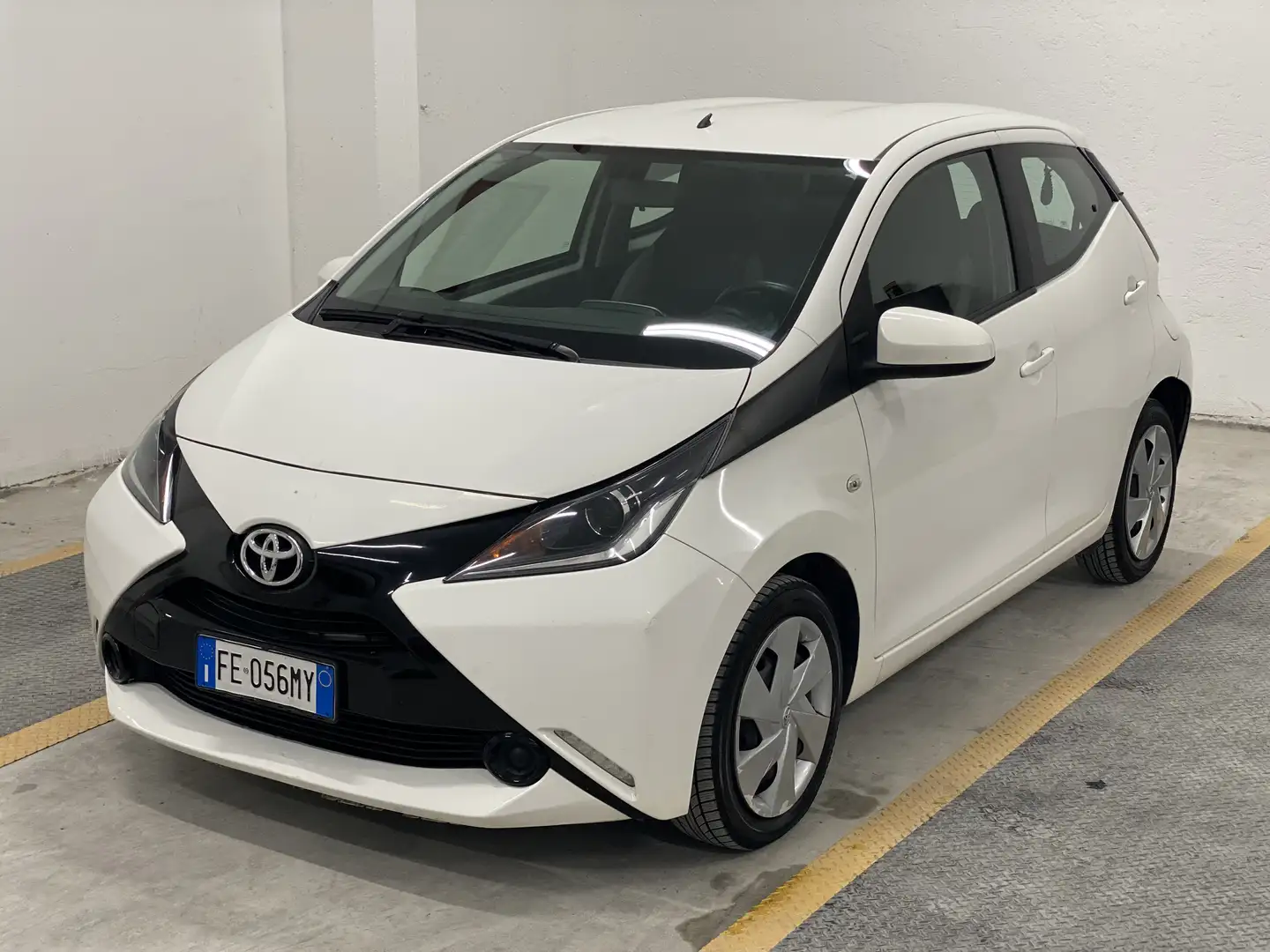 Toyota Aygo 5p 1.0 x-wave m-mt - 2