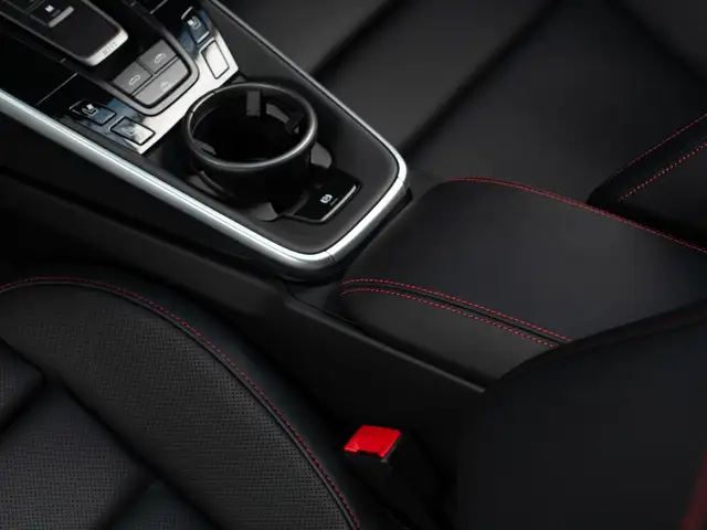 Porsche 911 view 23