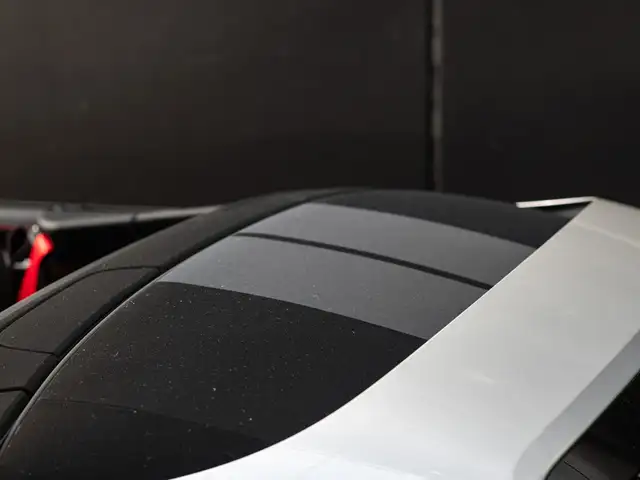 Porsche 911 view 14