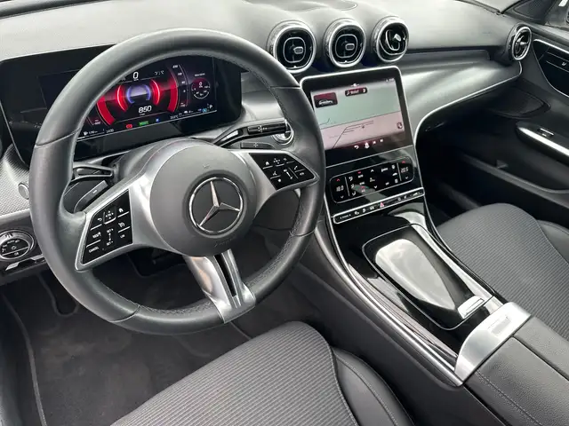 Mercedes-Benz 300 view 9
