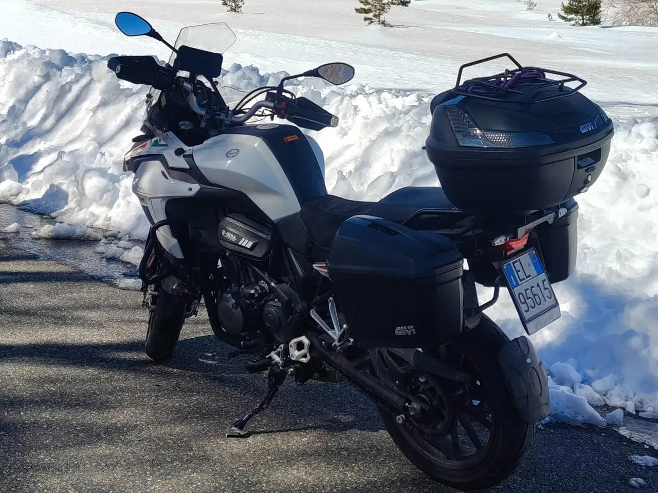 Benelli TRK 502