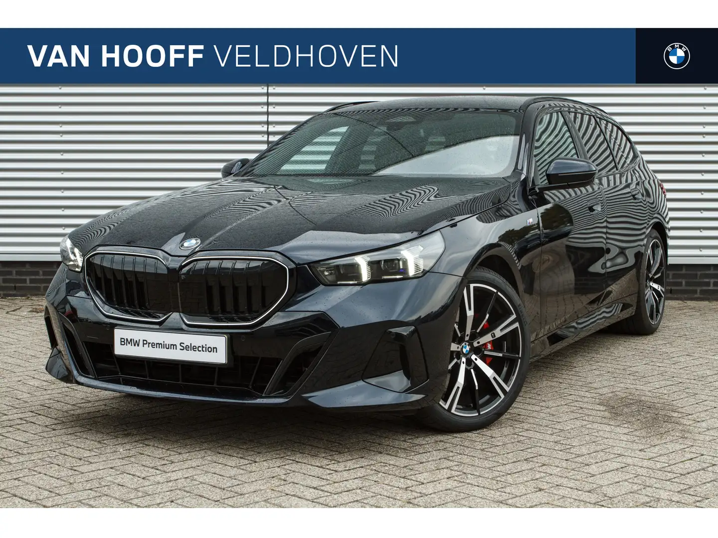 BMW 520 5 Serie Touring 520i M Sport Automaat / Trekhaak / Zwart - 1