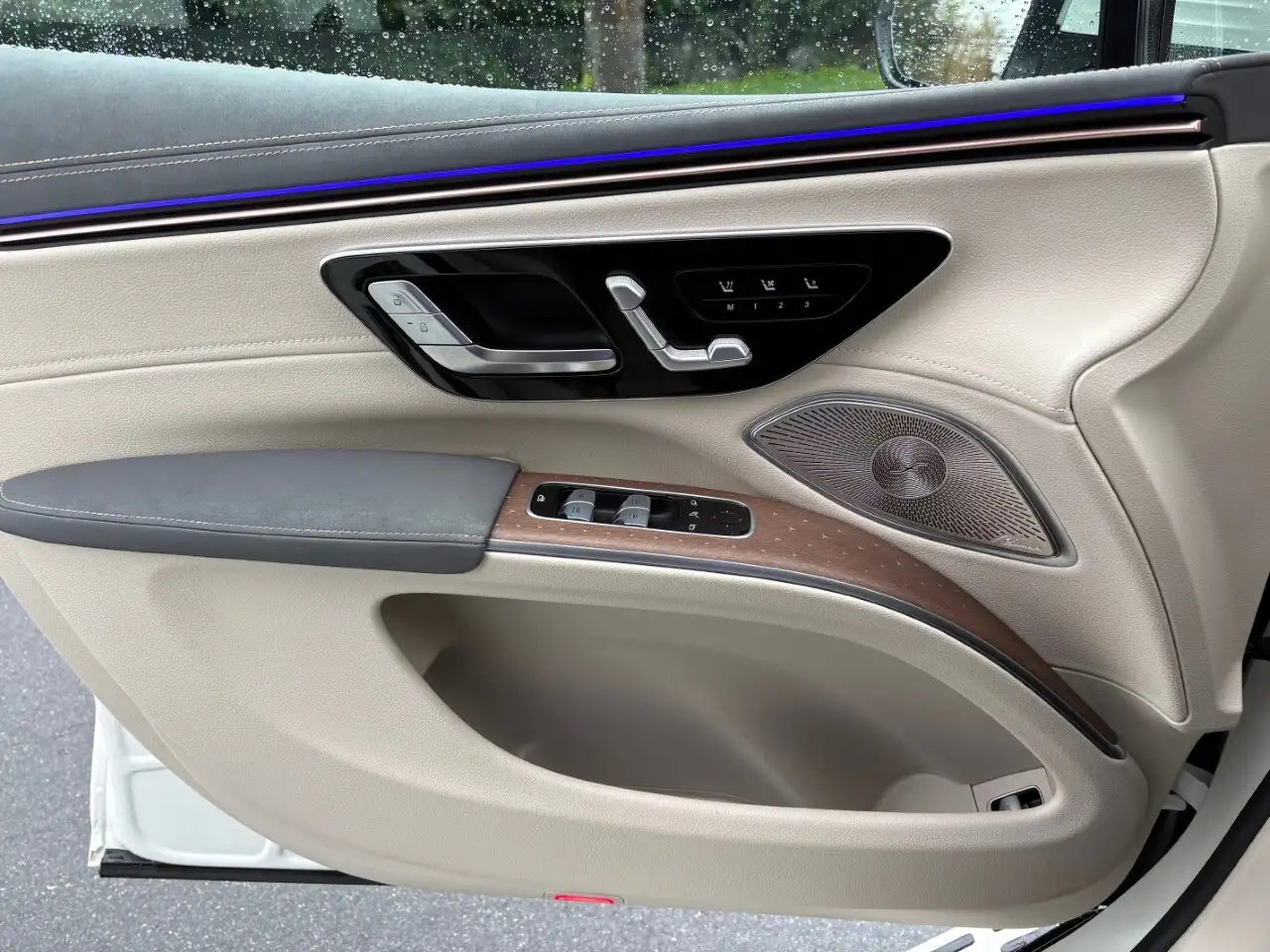 Mercedes-Benz EQS снимка Mercedes-Benz EQS