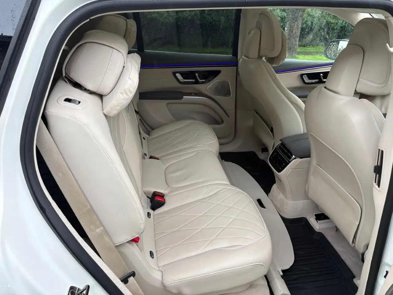 Mercedes-Benz EQS снимка Mercedes-Benz EQS