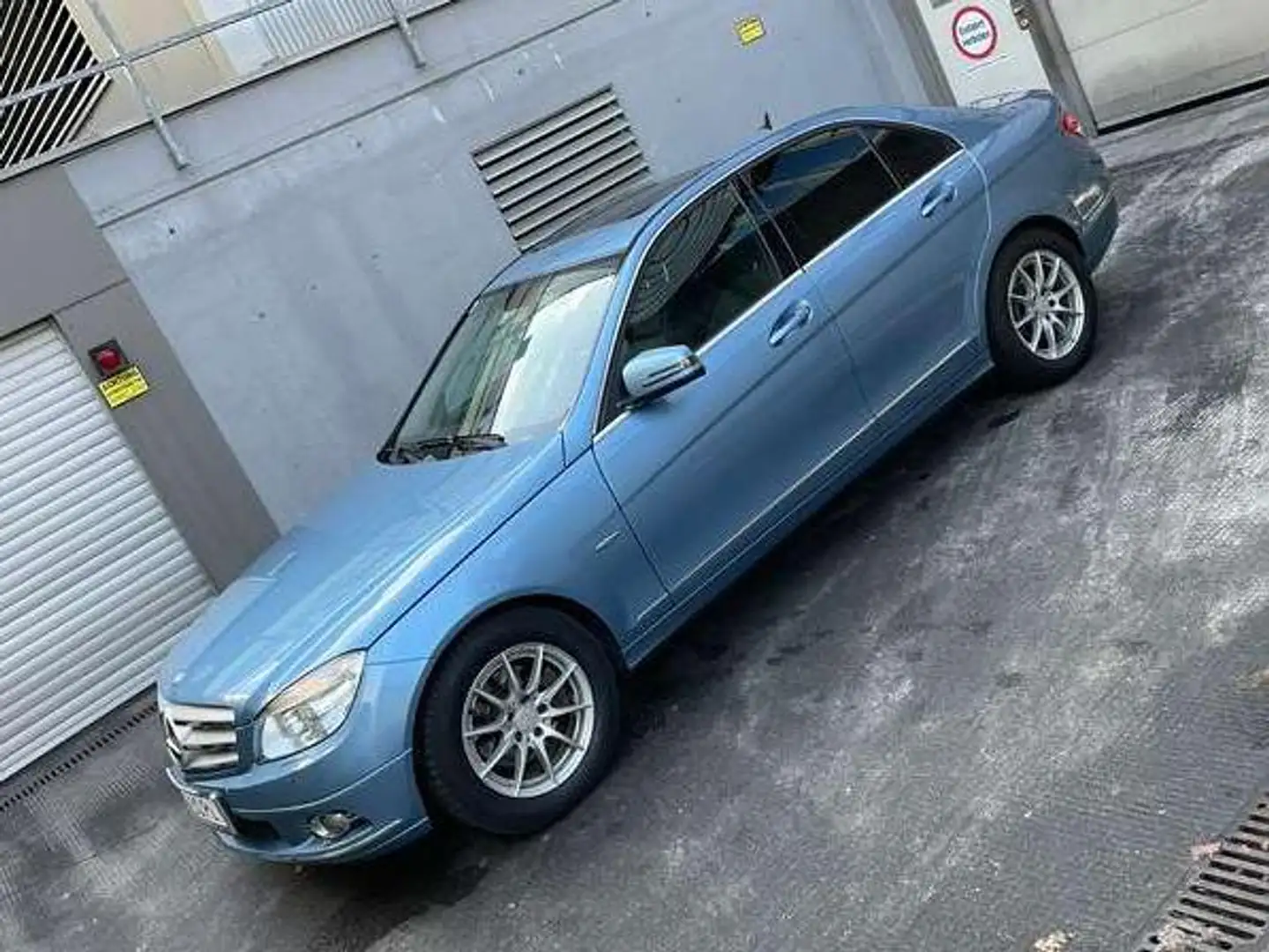 Mercedes-Benz C 220 C 220 Avantgarde CDI BlueEfficiency Avantgarde Blau - 1