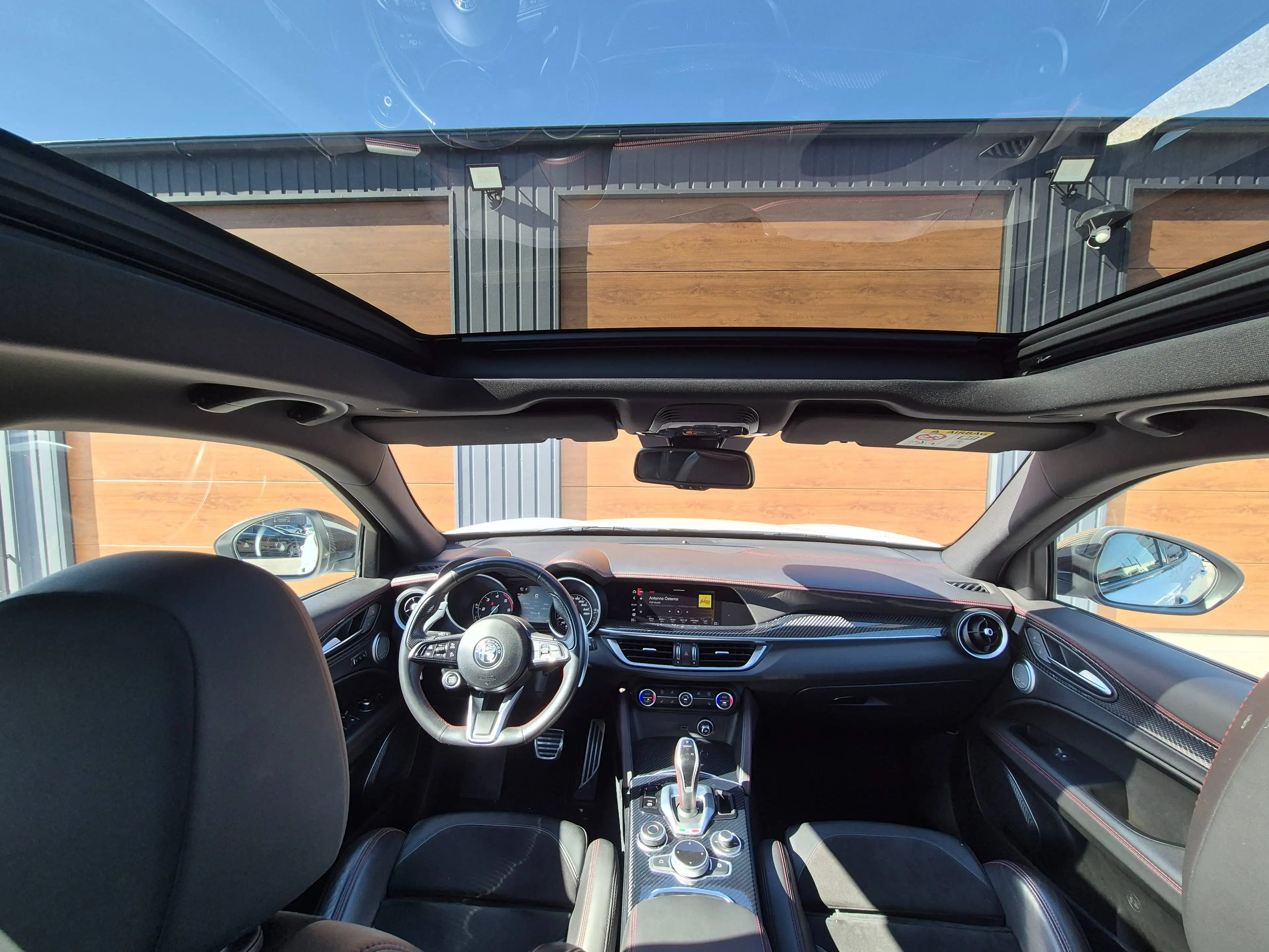 Alfa Romeo Stelvio Stelvio Competizione 2,2 16V 210 AT8 Q4 Competizione — photo 10