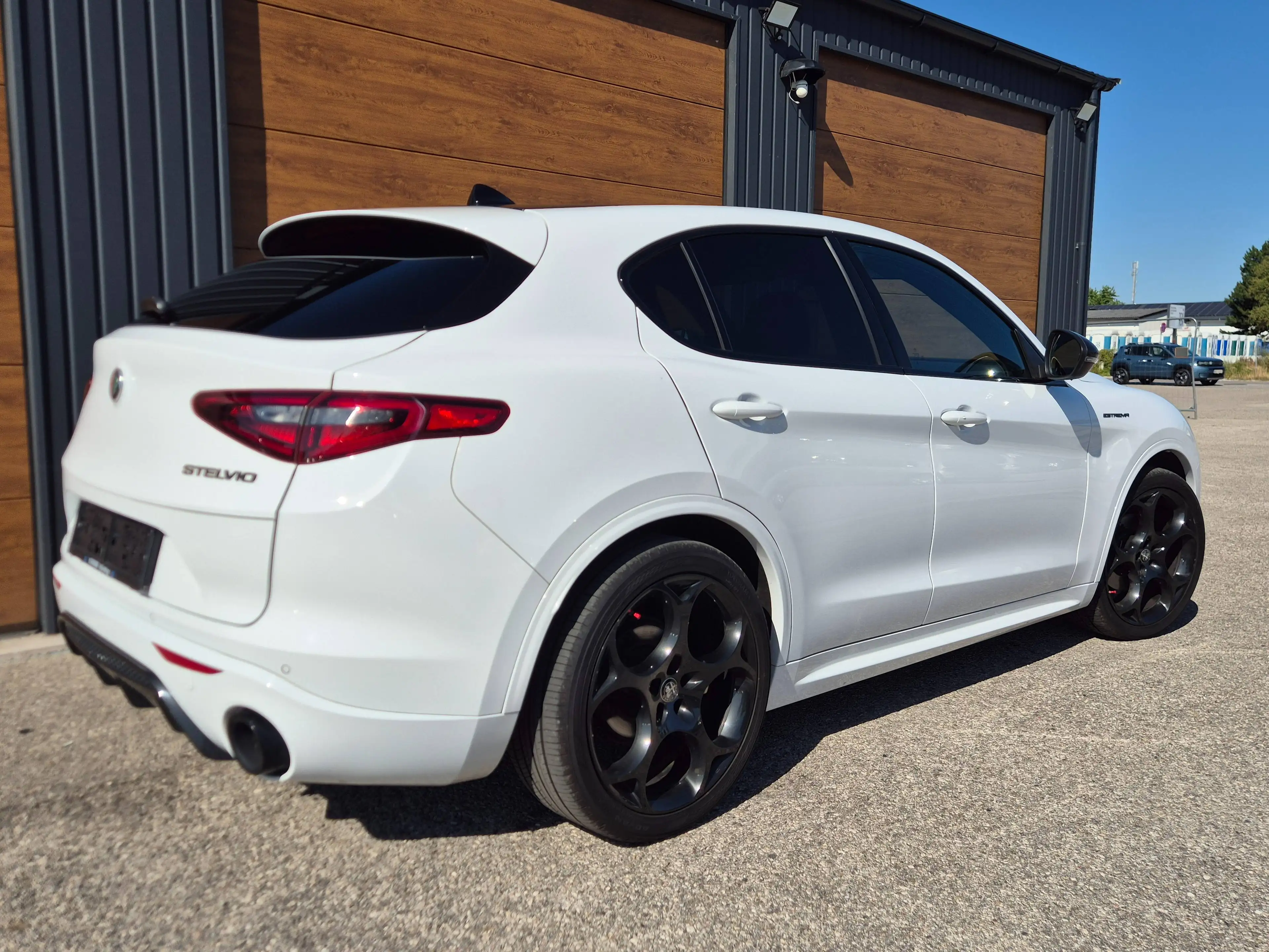 Alfa Romeo Stelvio Stelvio Competizione 2,2 16V 210 AT8 Q4 Competizione — photo 5