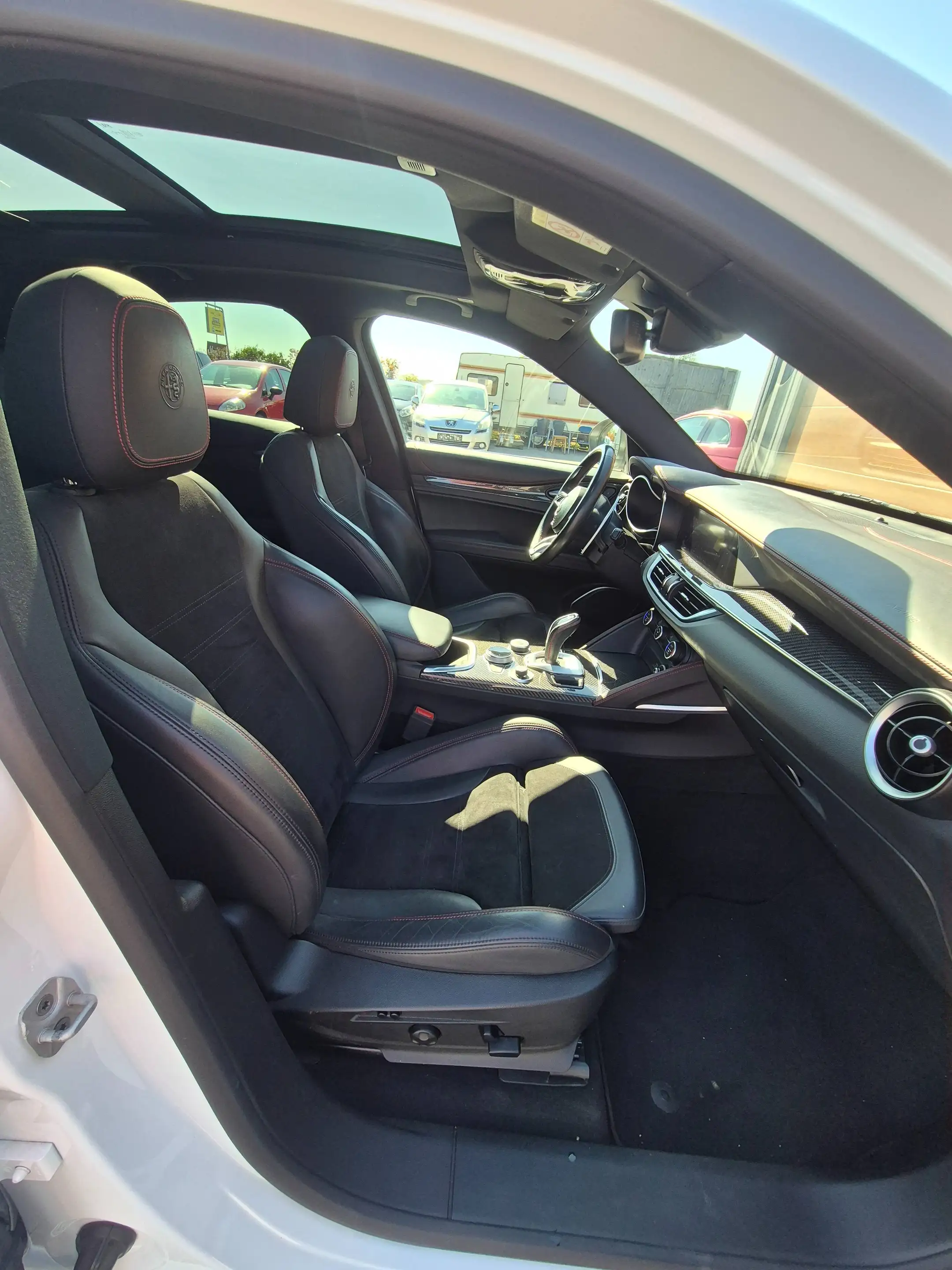 Alfa Romeo Stelvio Stelvio Competizione 2,2 16V 210 AT8 Q4 Competizione — photo 8
