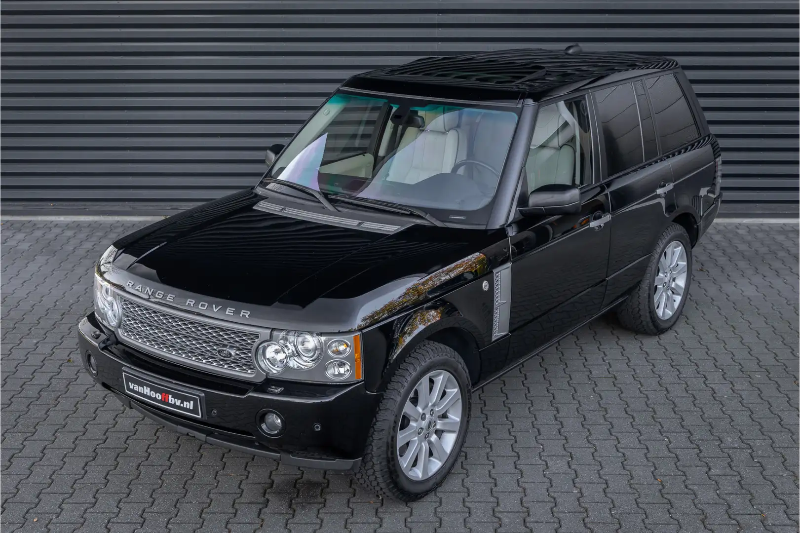 Land Rover Range Rover 4.2 V8 Supercharged Zwart - 2