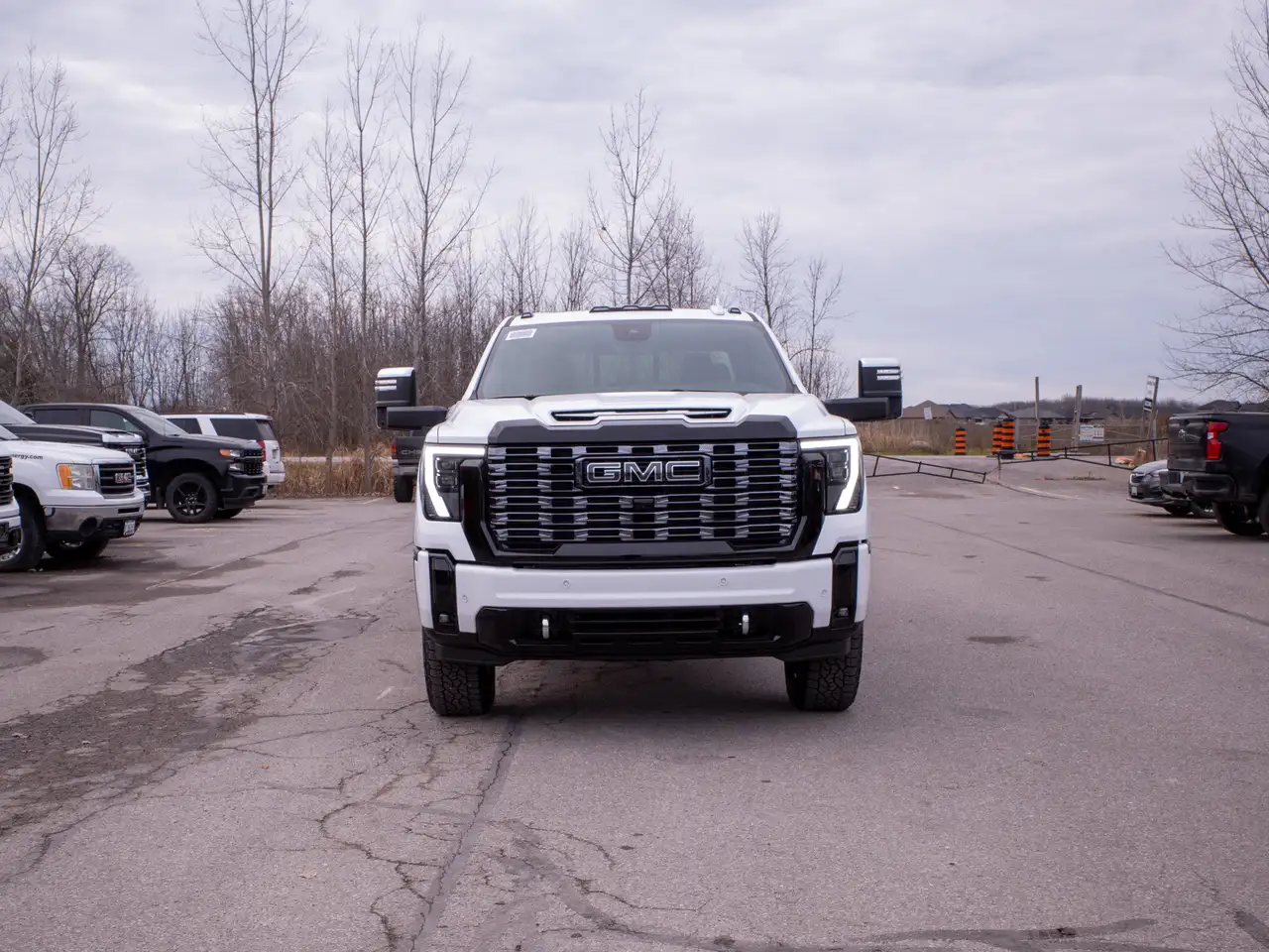 GMC Sierra 2500HD снимка GMC Sierra 2500HD